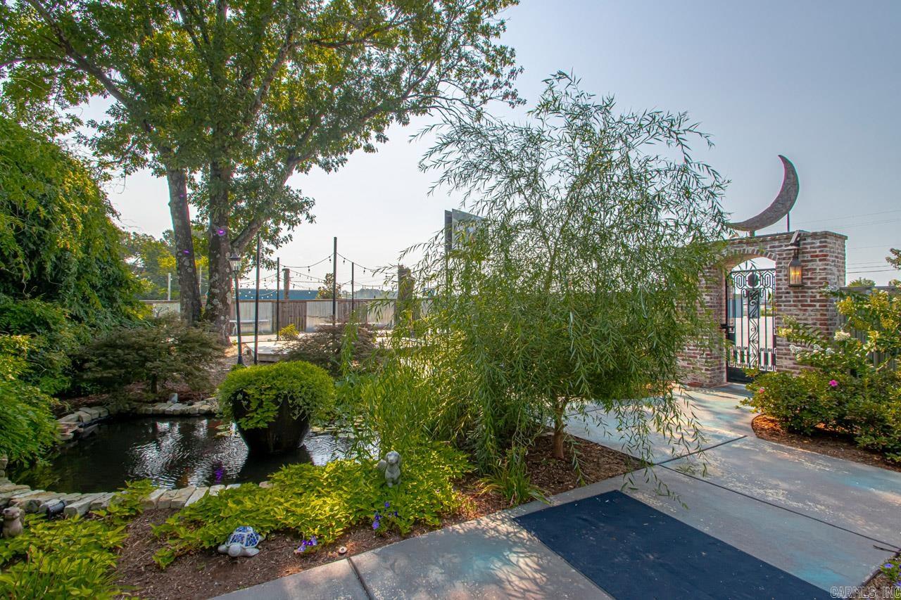 15228 Interstate 30  Benton, AR