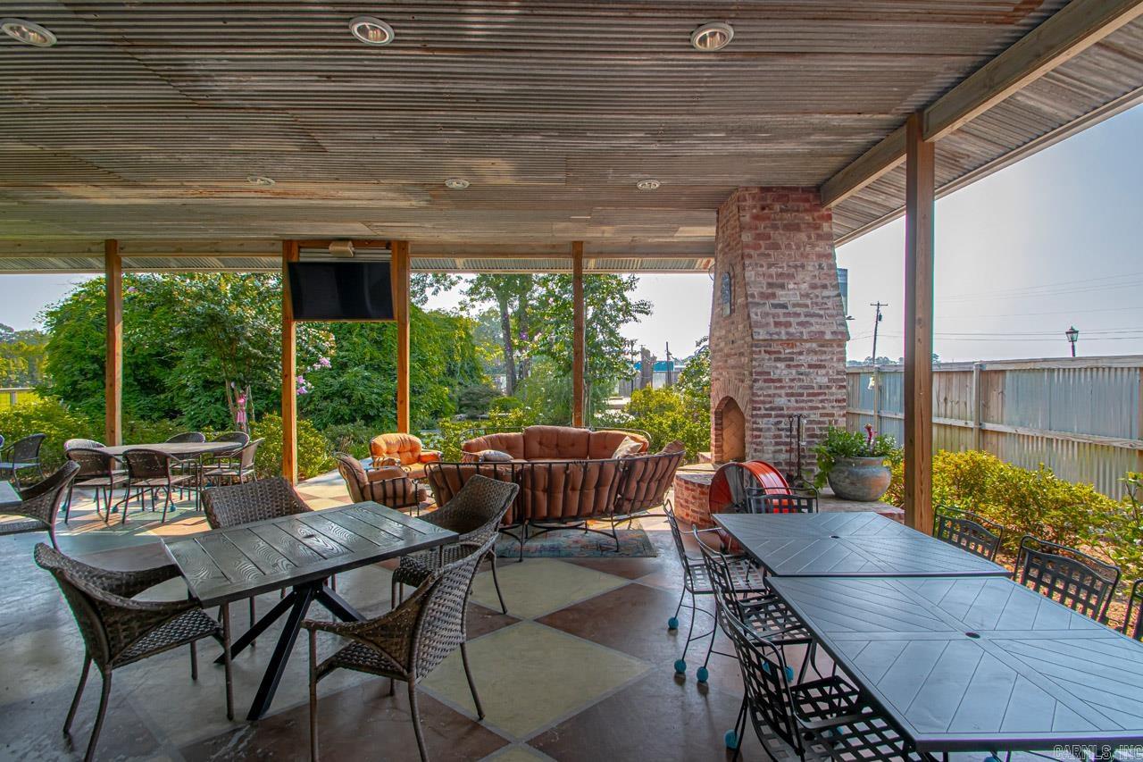 15228 Interstate 30  Benton, AR