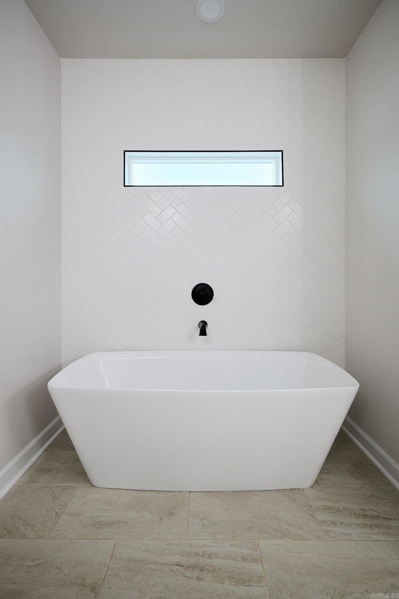 10565 W Miller Sardis Road  Bauxite, AR