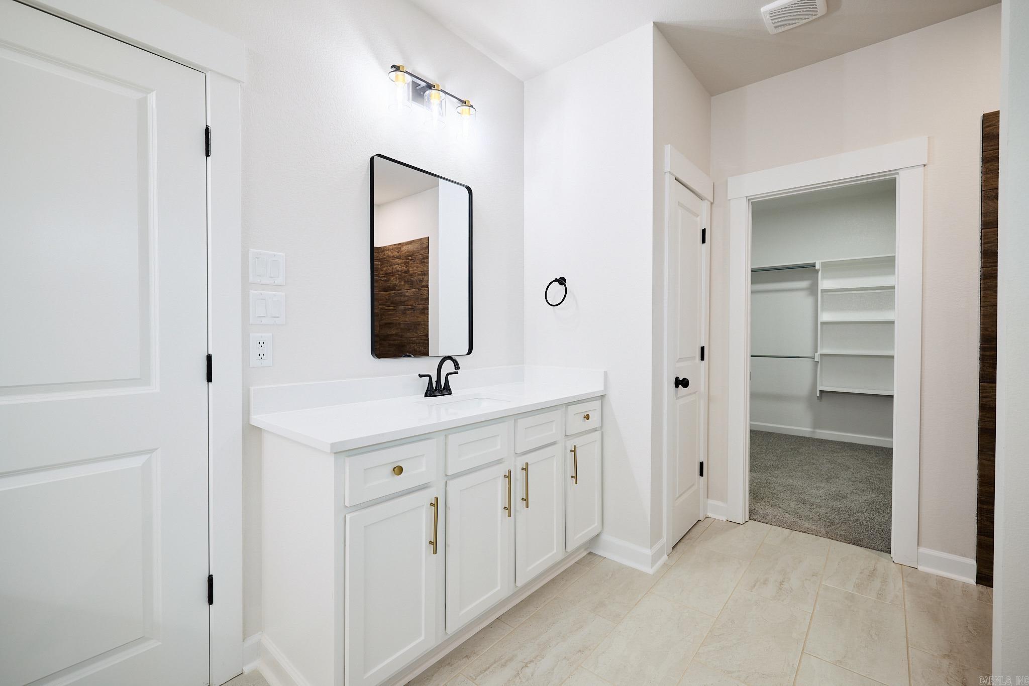 10565 W Miller Sardis Road  Bauxite, AR