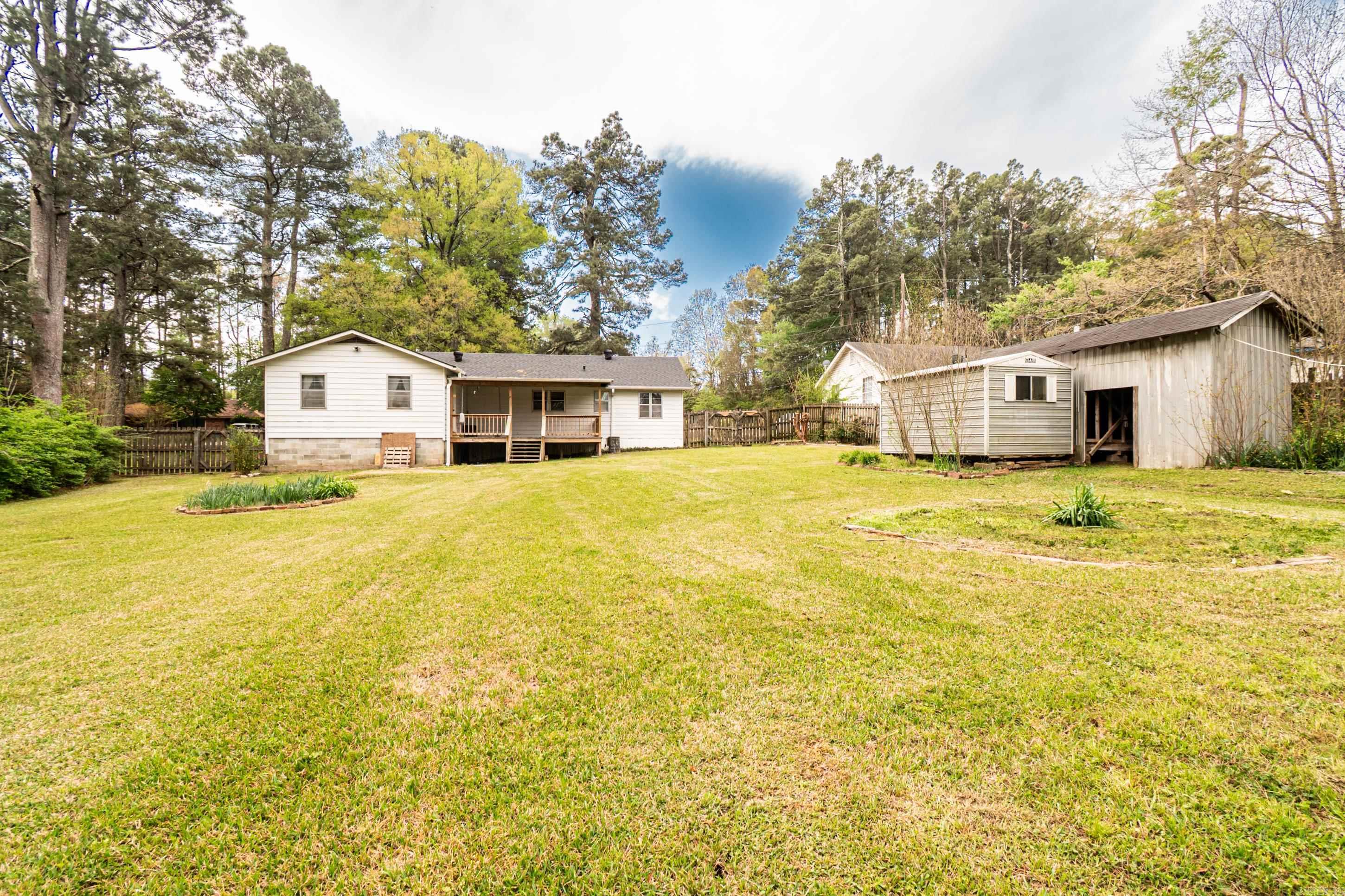 343 E Willis Ave  Monticello, AR