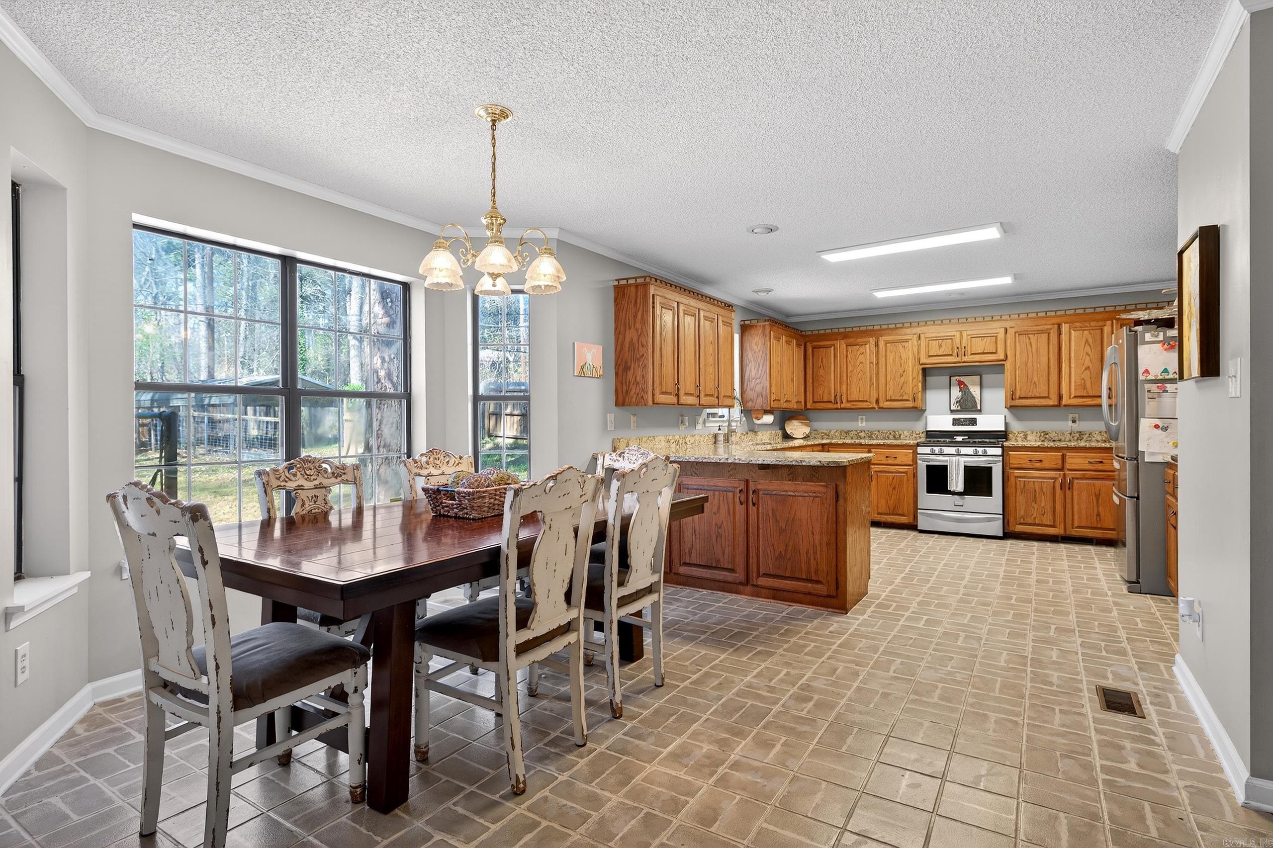 1800 Fox Trail  Benton, AR