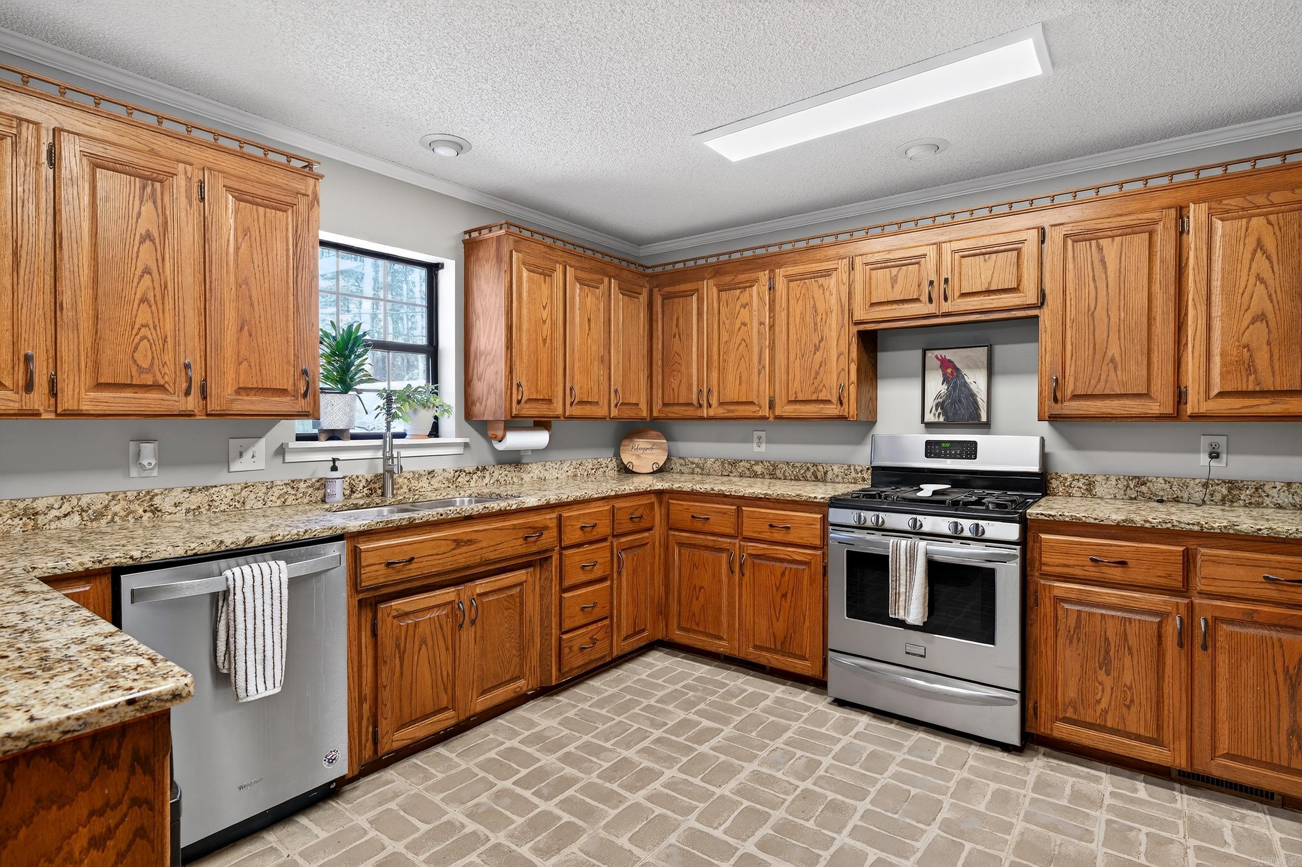 1800 Fox Trail  Benton, AR