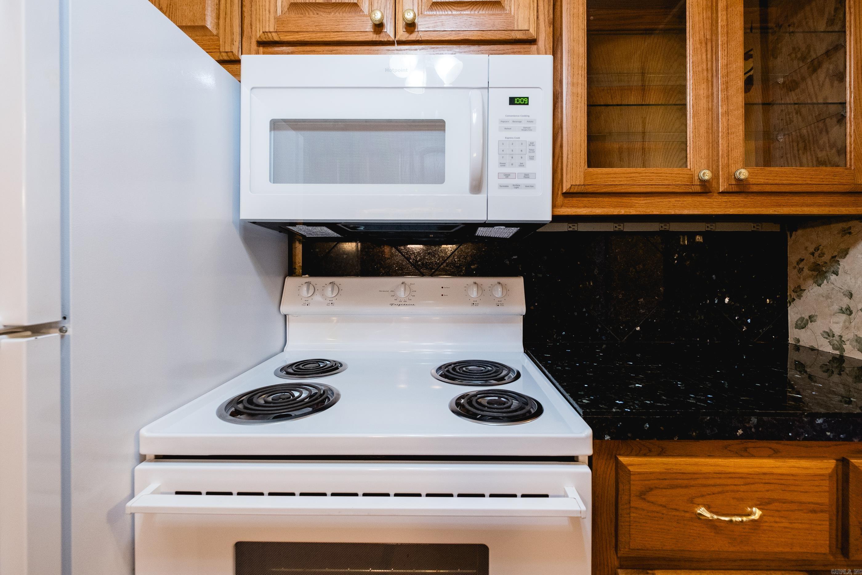 700 E 9th  11J  Little Rock, AR