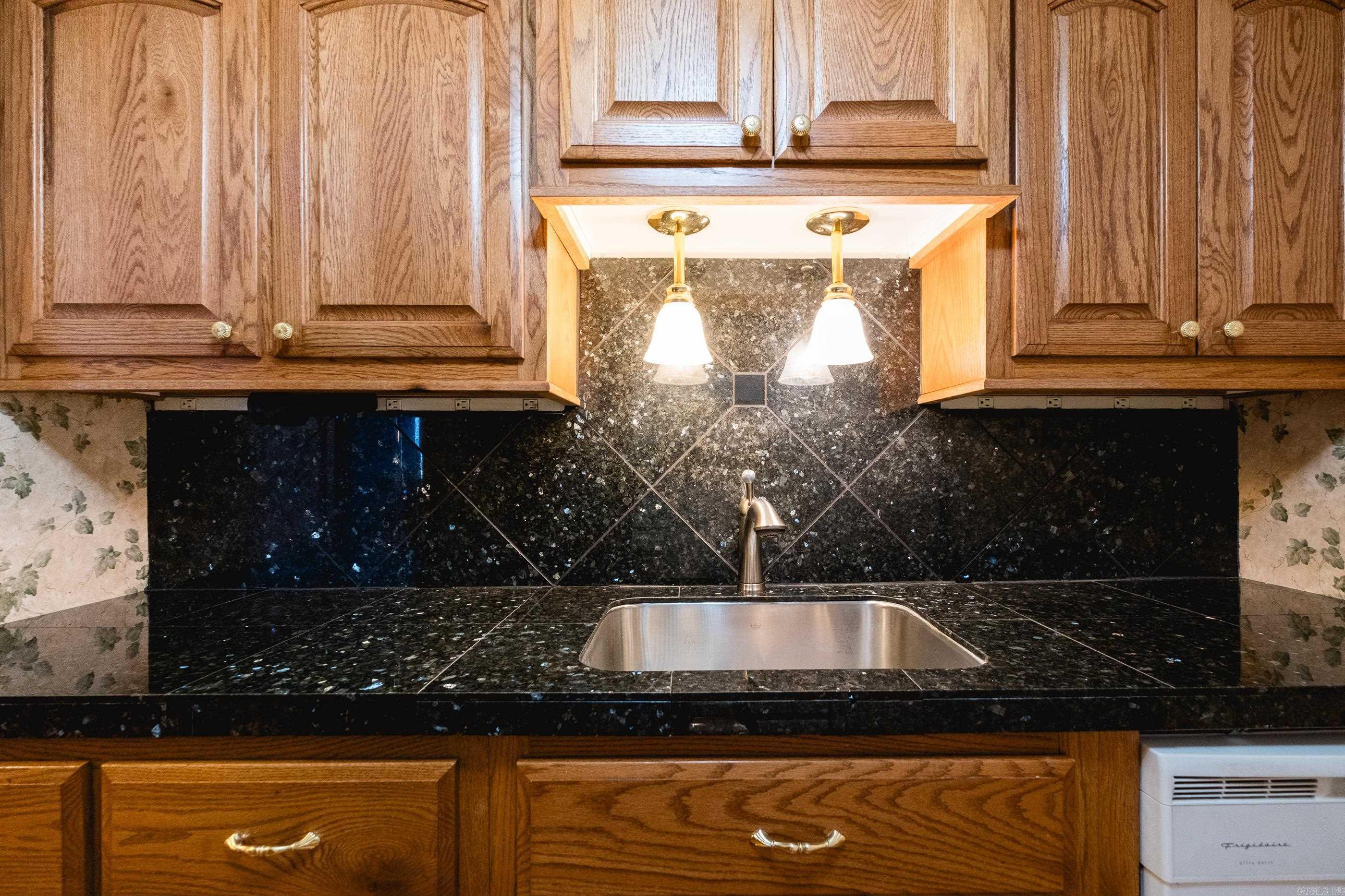 700 E 9th  11J  Little Rock, AR