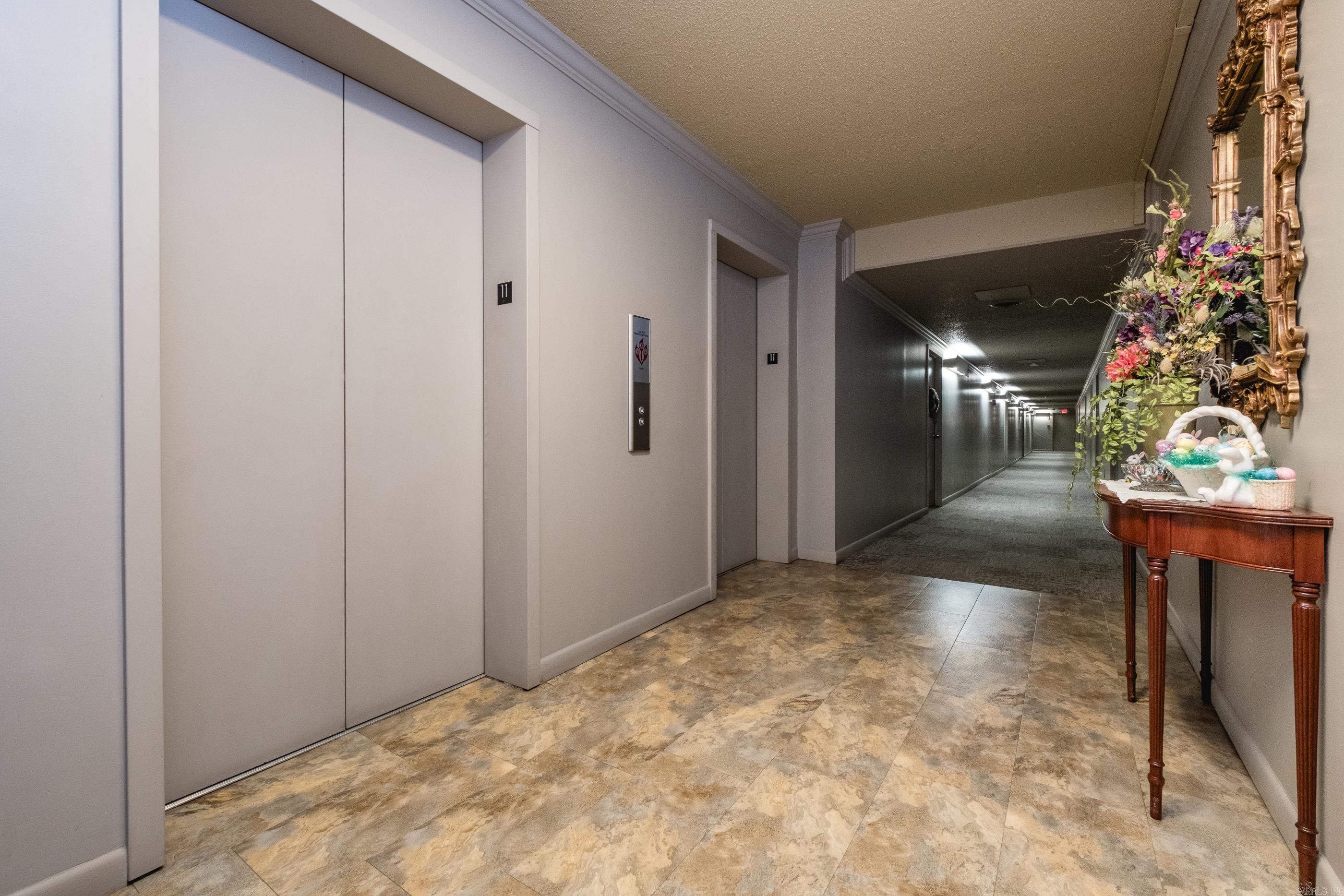 700 E 9th  11J  Little Rock, AR