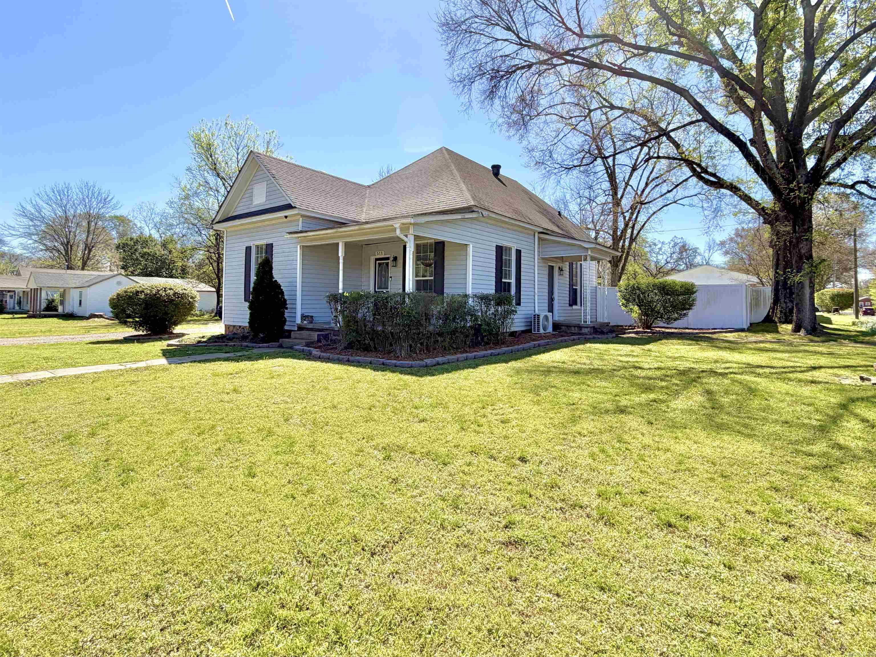 511 W Childress  Morrilton, AR