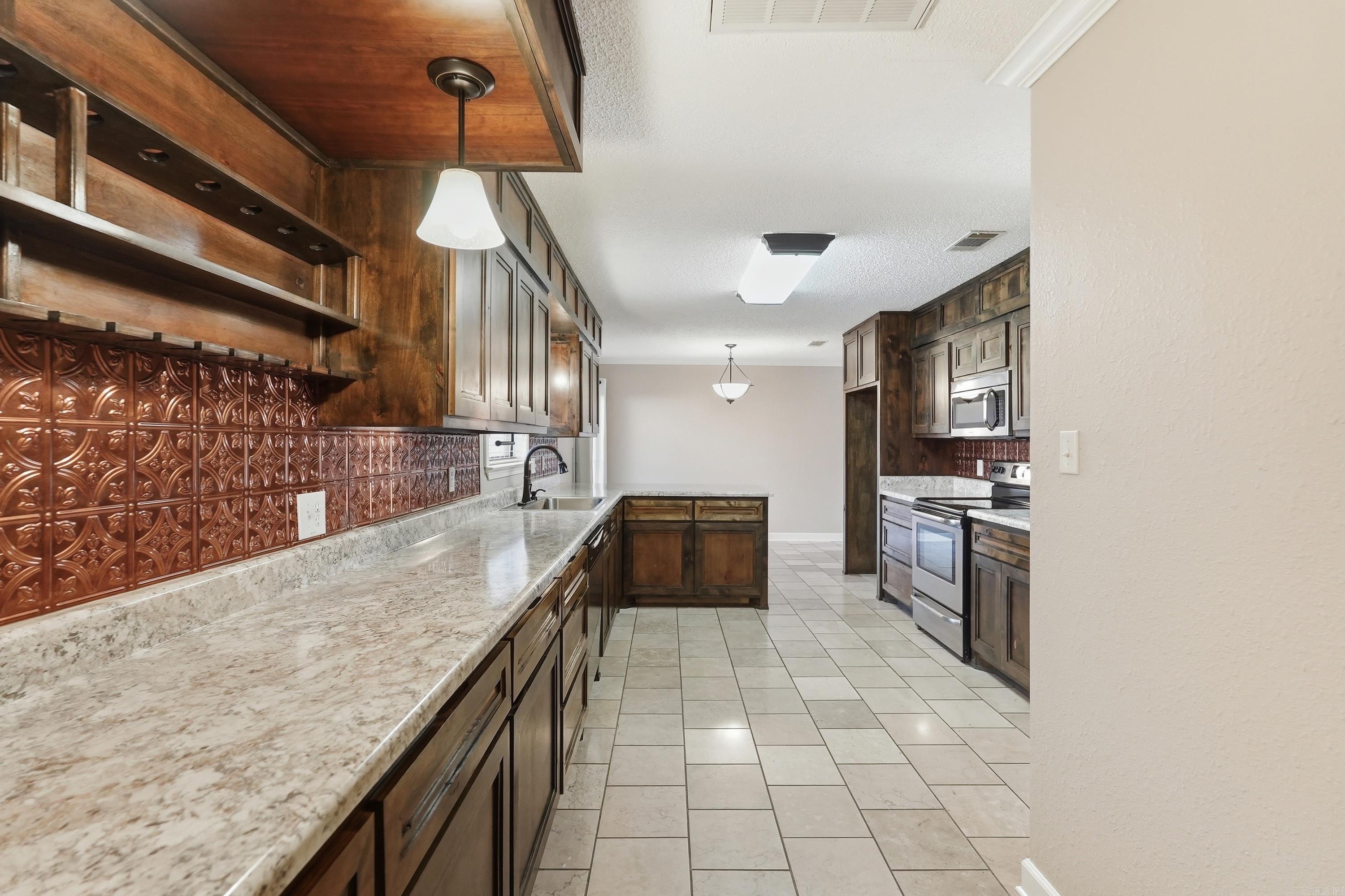 19 Rosanne Dr Conway, AR 72034