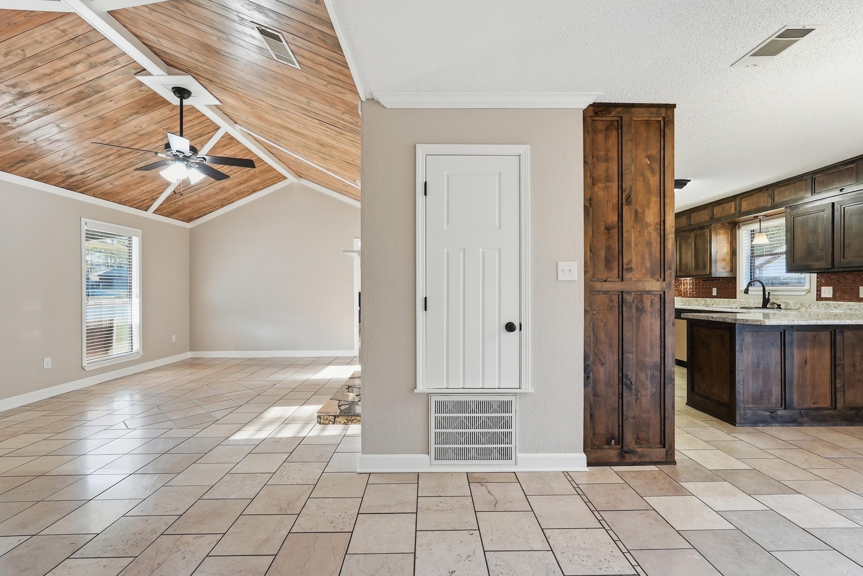 19 Rosanne Dr Conway, AR 72034