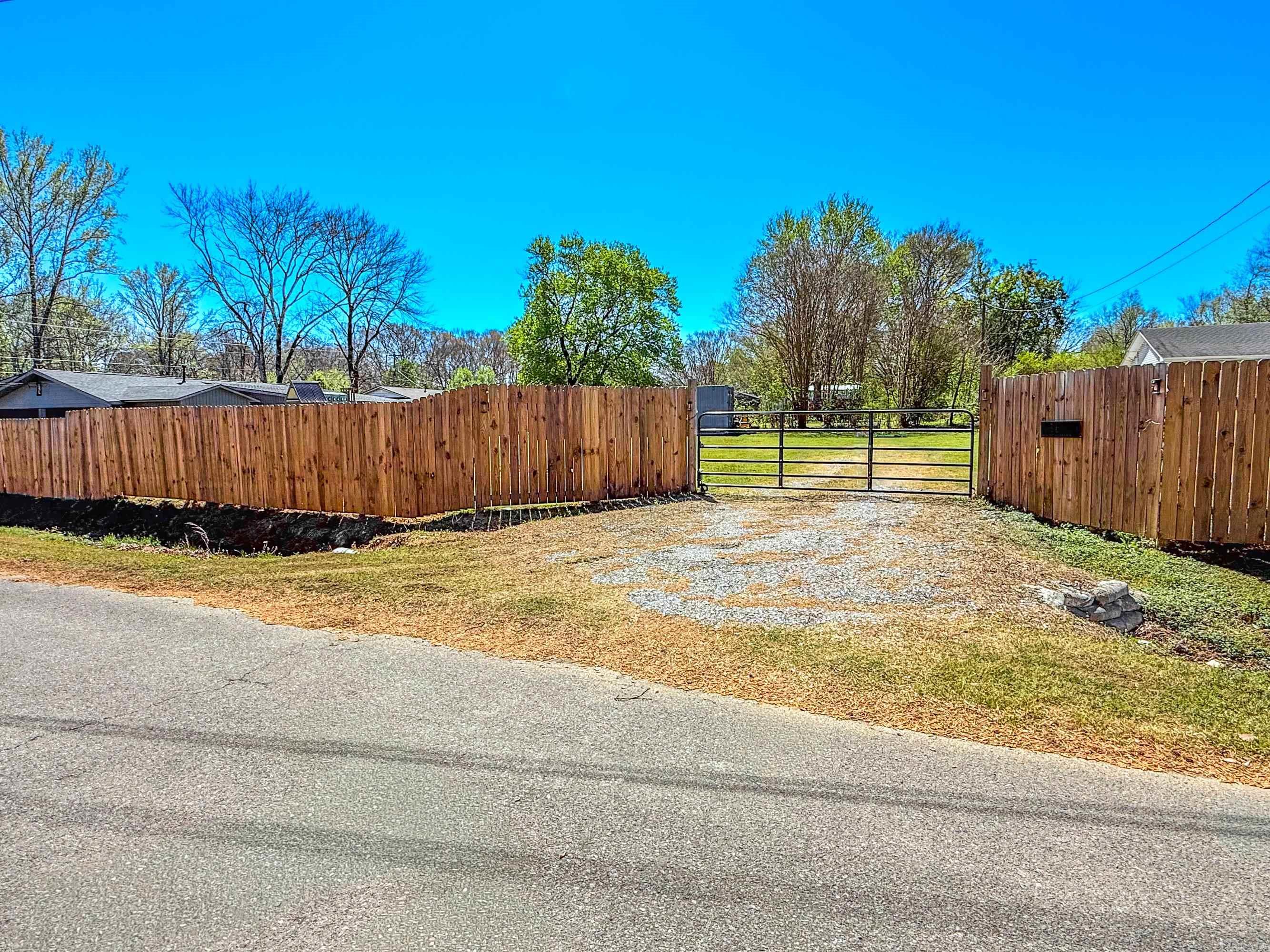 7991 Carrie  Benton, AR