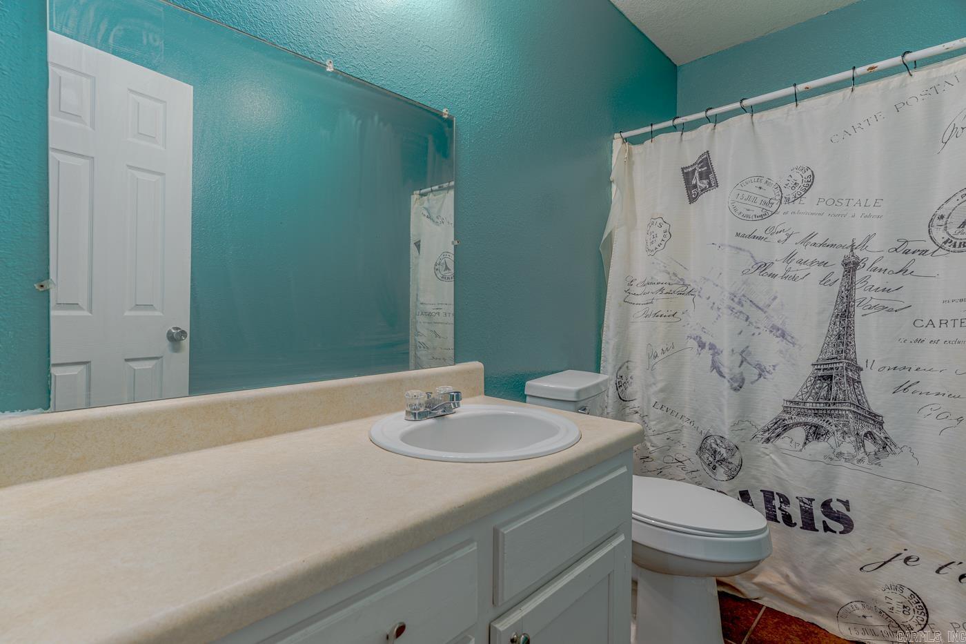 604 Meadow Ln  Paragould, AR