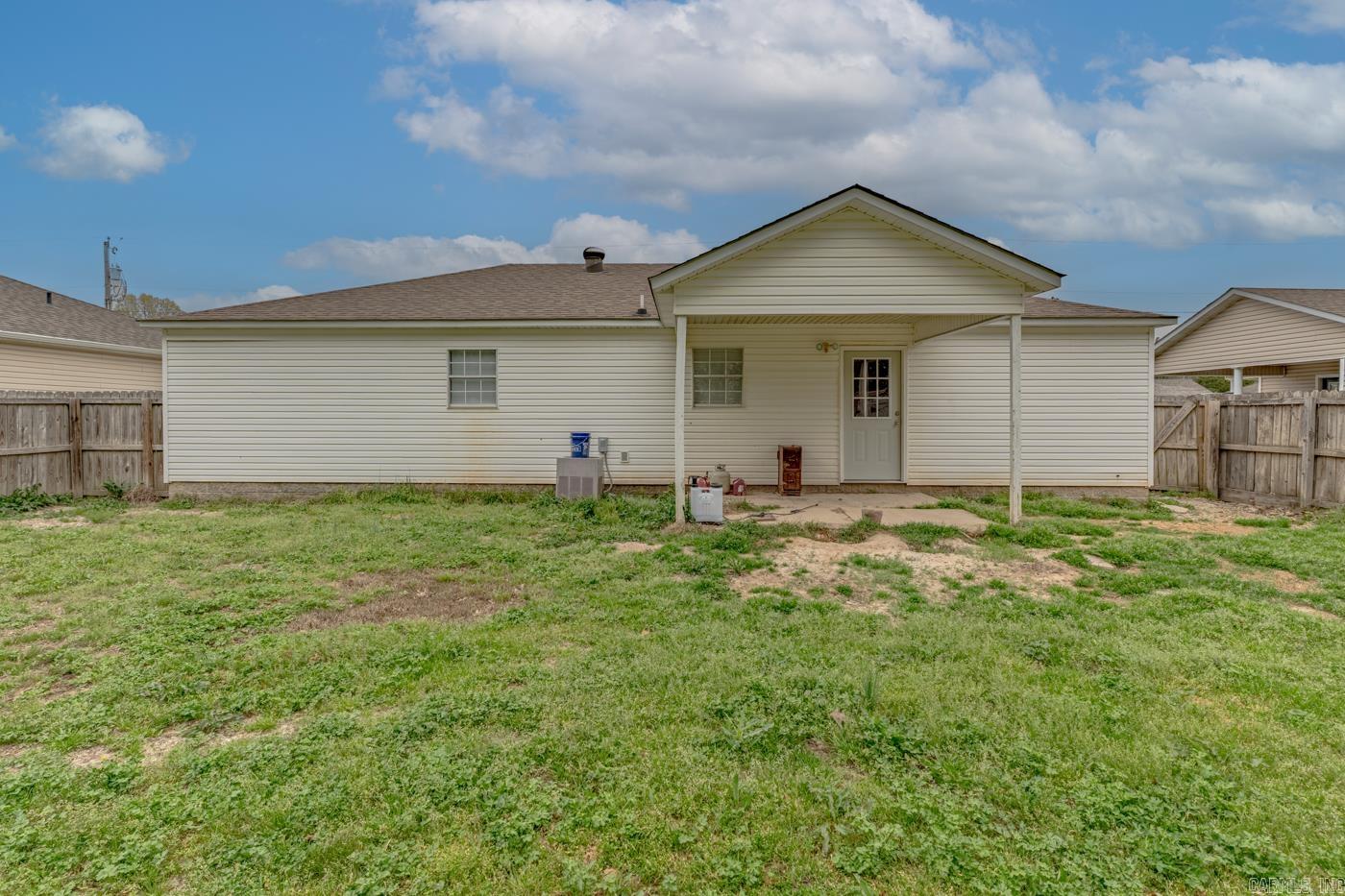 604 Meadow Ln  Paragould, AR