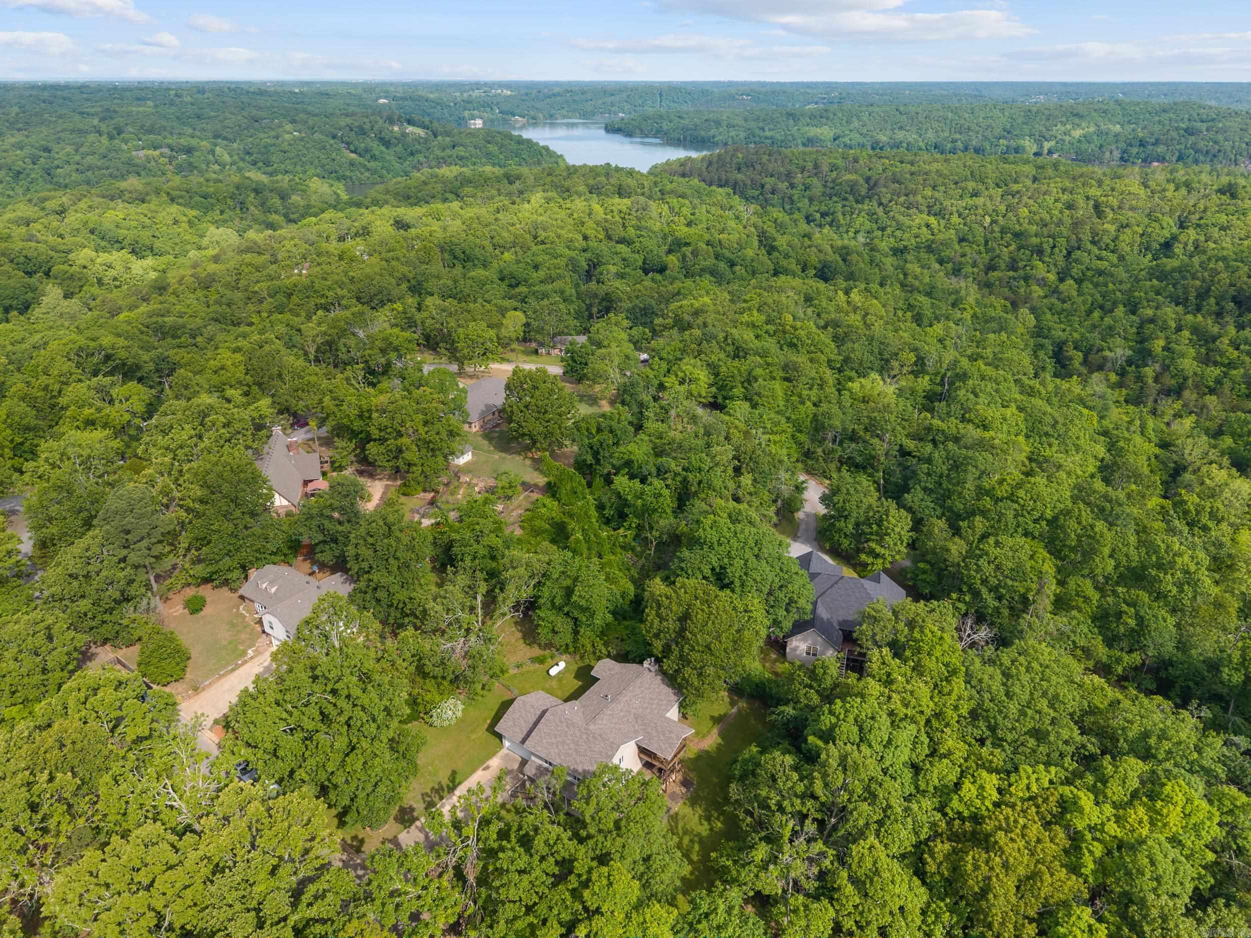 15364 Twin Pines Road  Lowell, AR