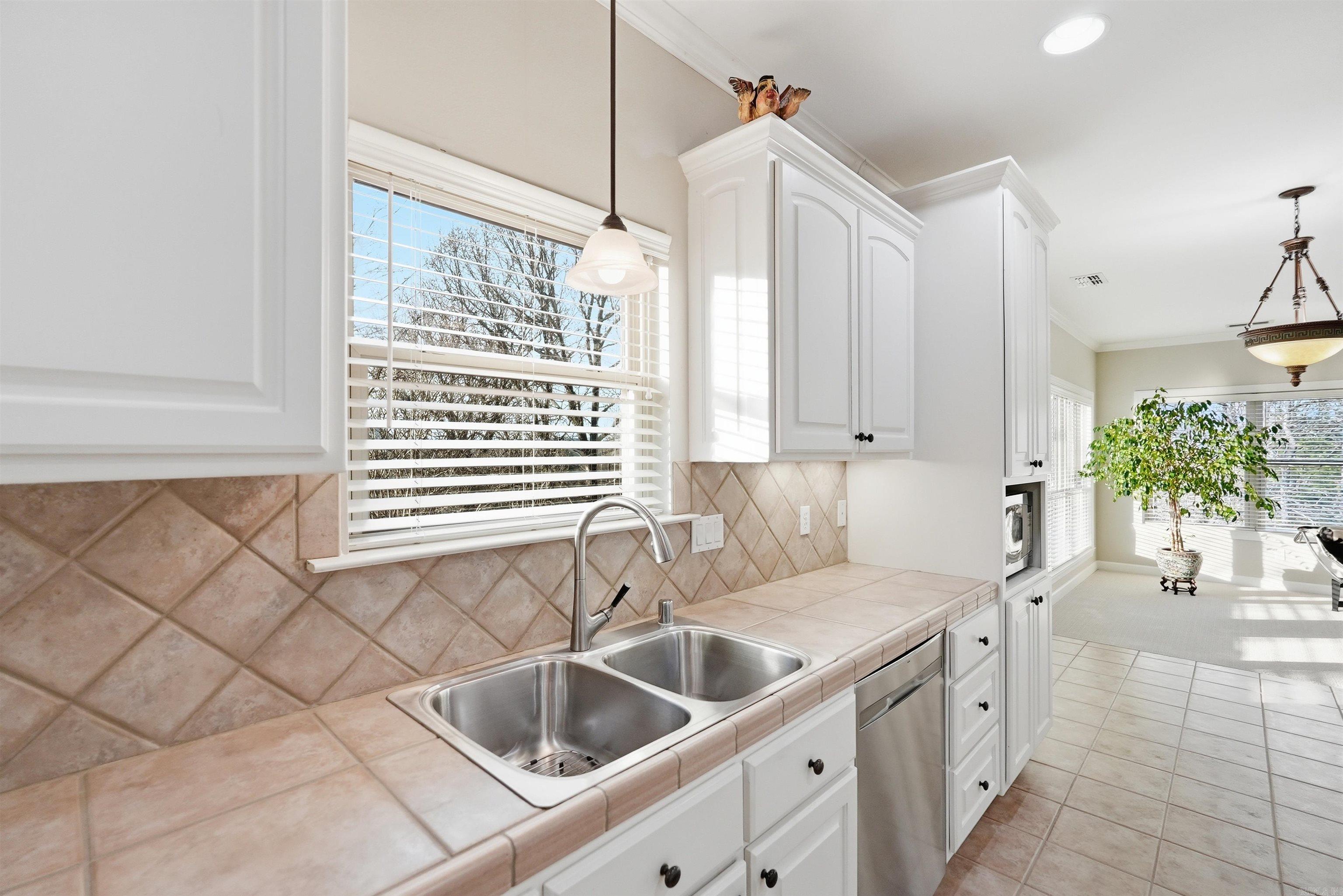 9 Lanes End  Little Rock, AR