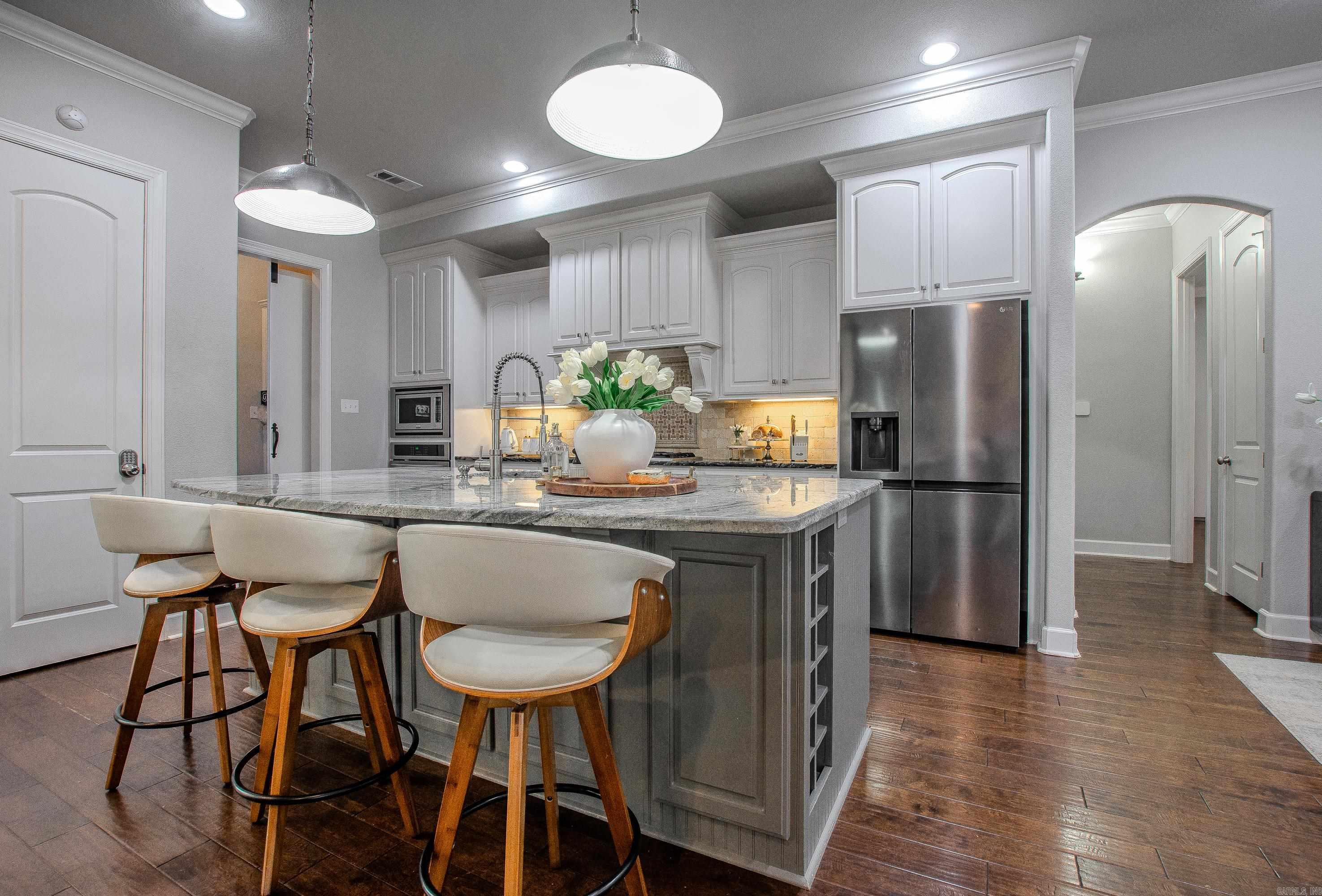 9800 Oak Heights Drive  Sherwood, AR