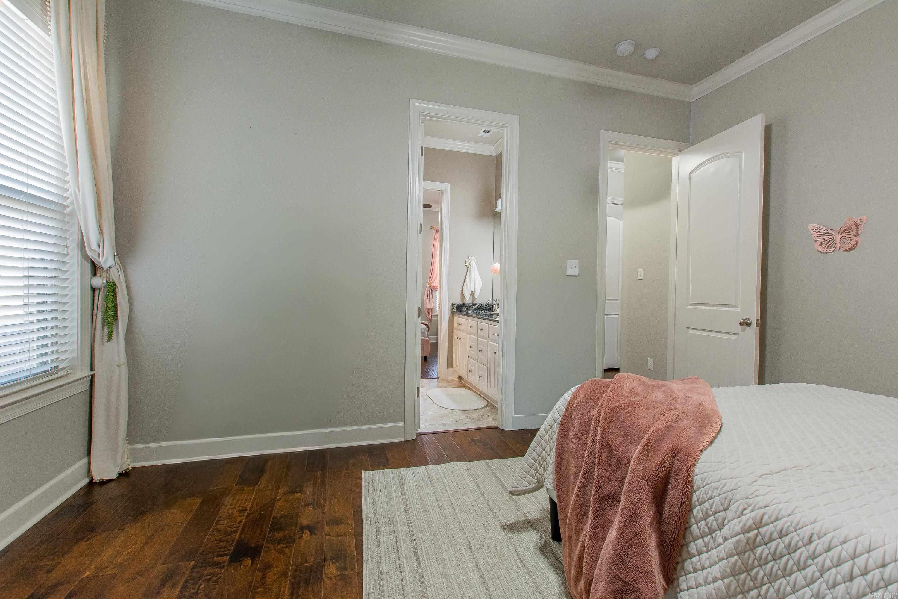 9800 Oak Heights Drive  Sherwood, AR