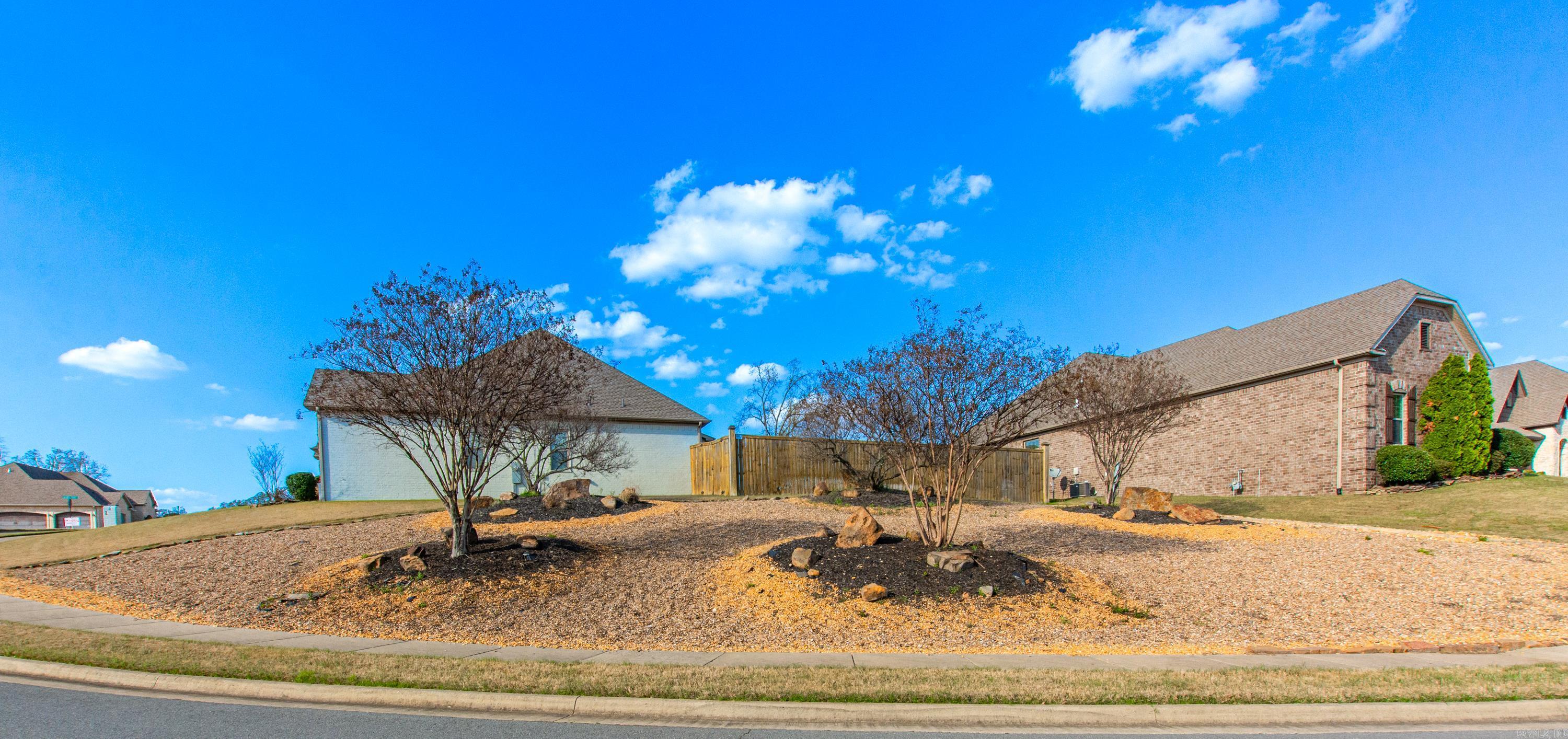 9800 Oak Heights Drive  Sherwood, AR