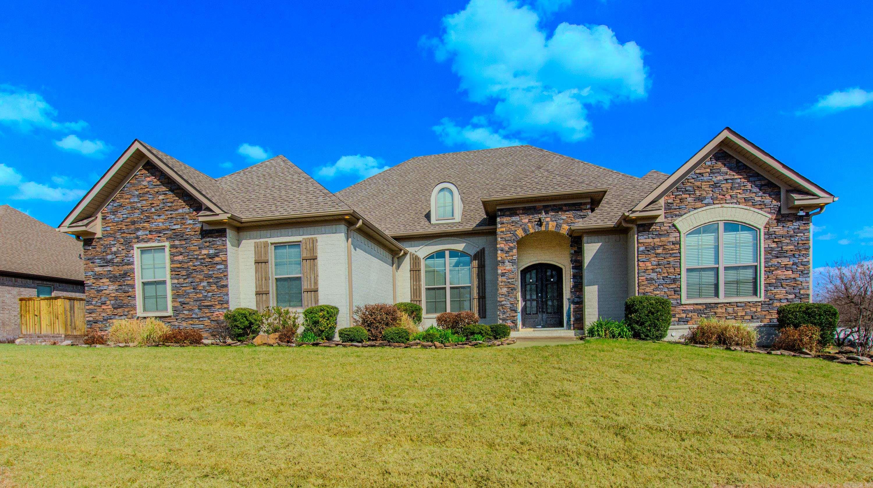 9800 Oak Heights Drive  Sherwood, AR