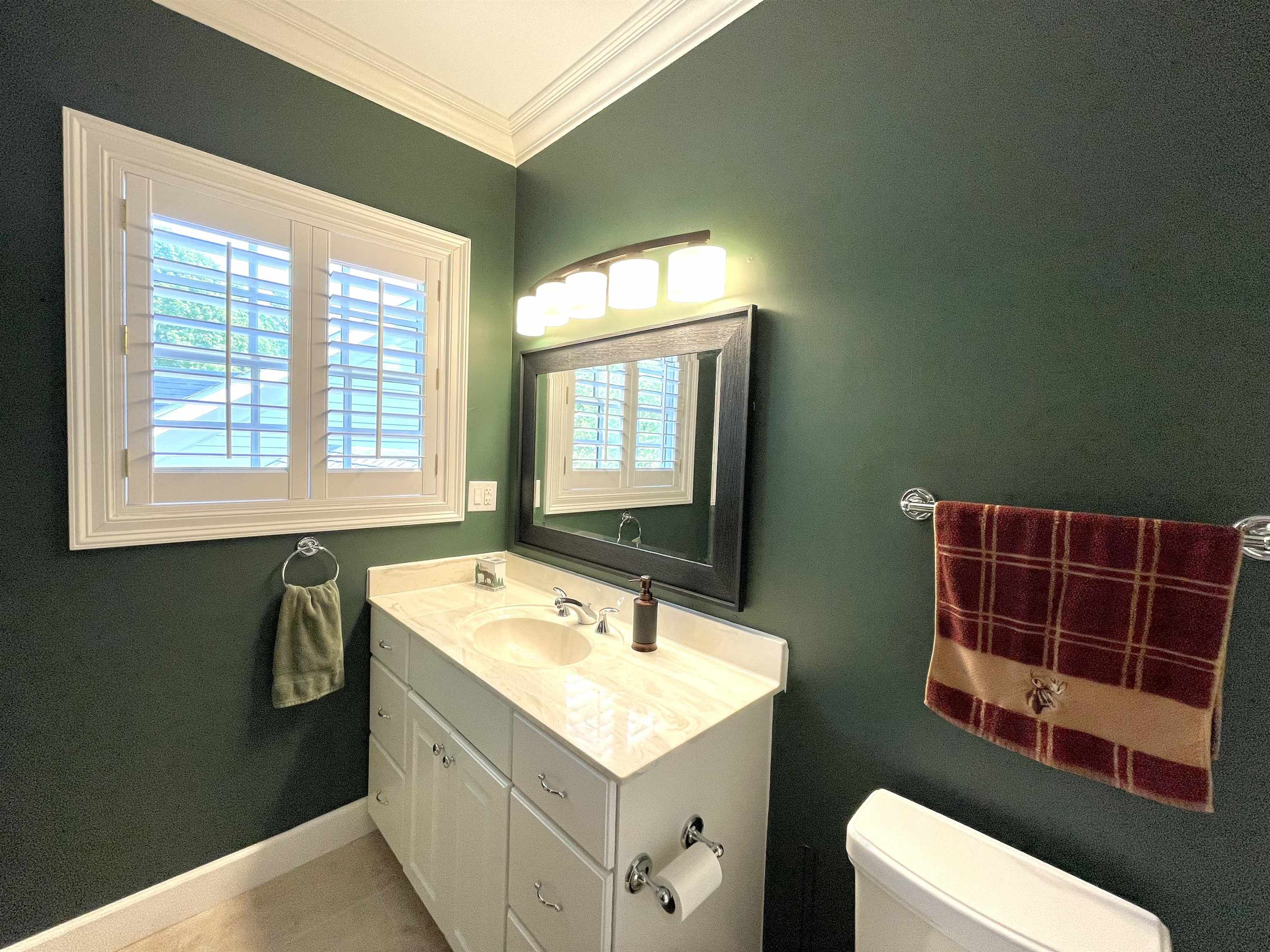 157 N Spring Street  Melbourne, AR