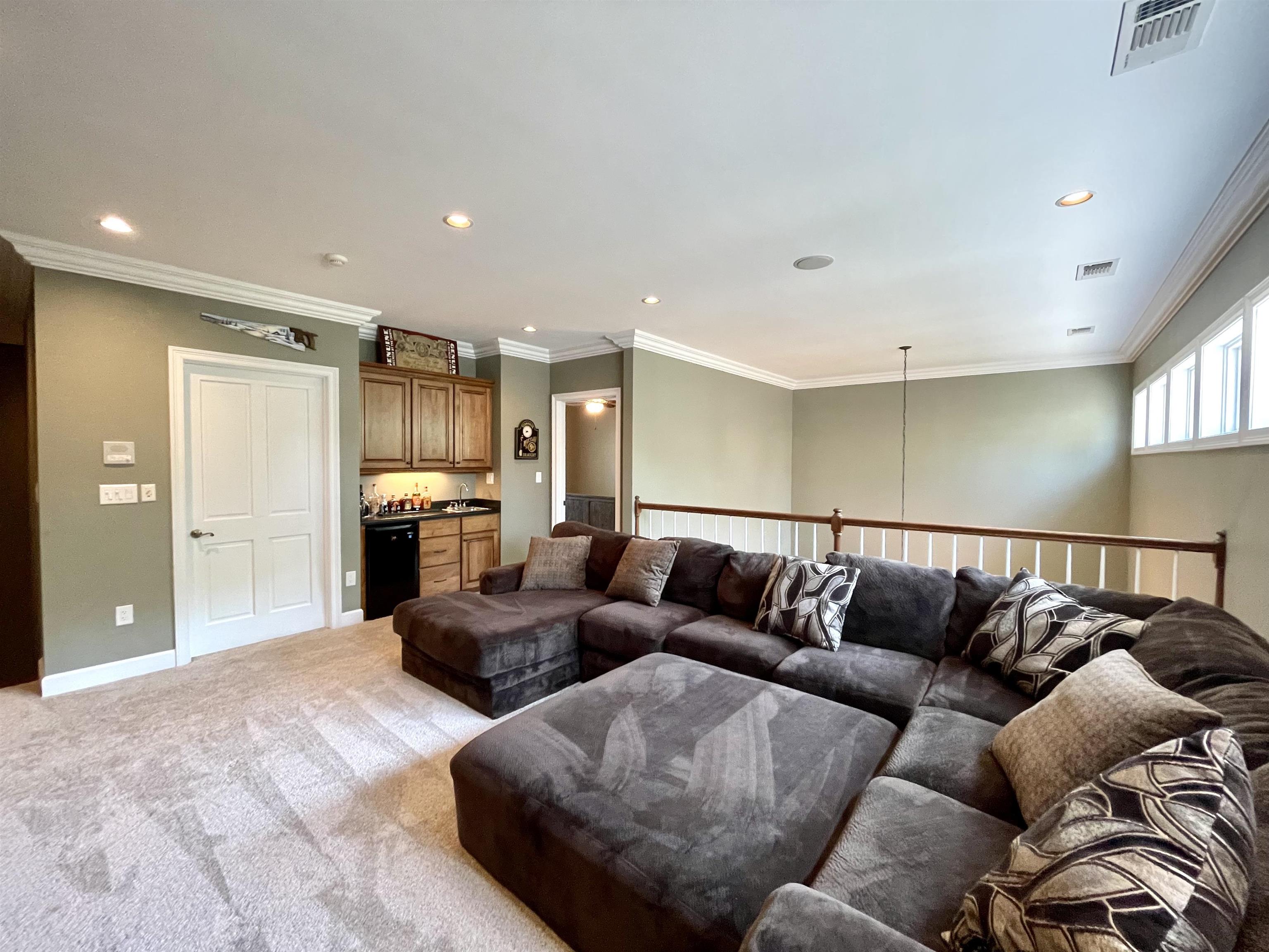 157 N Spring Street  Melbourne, AR