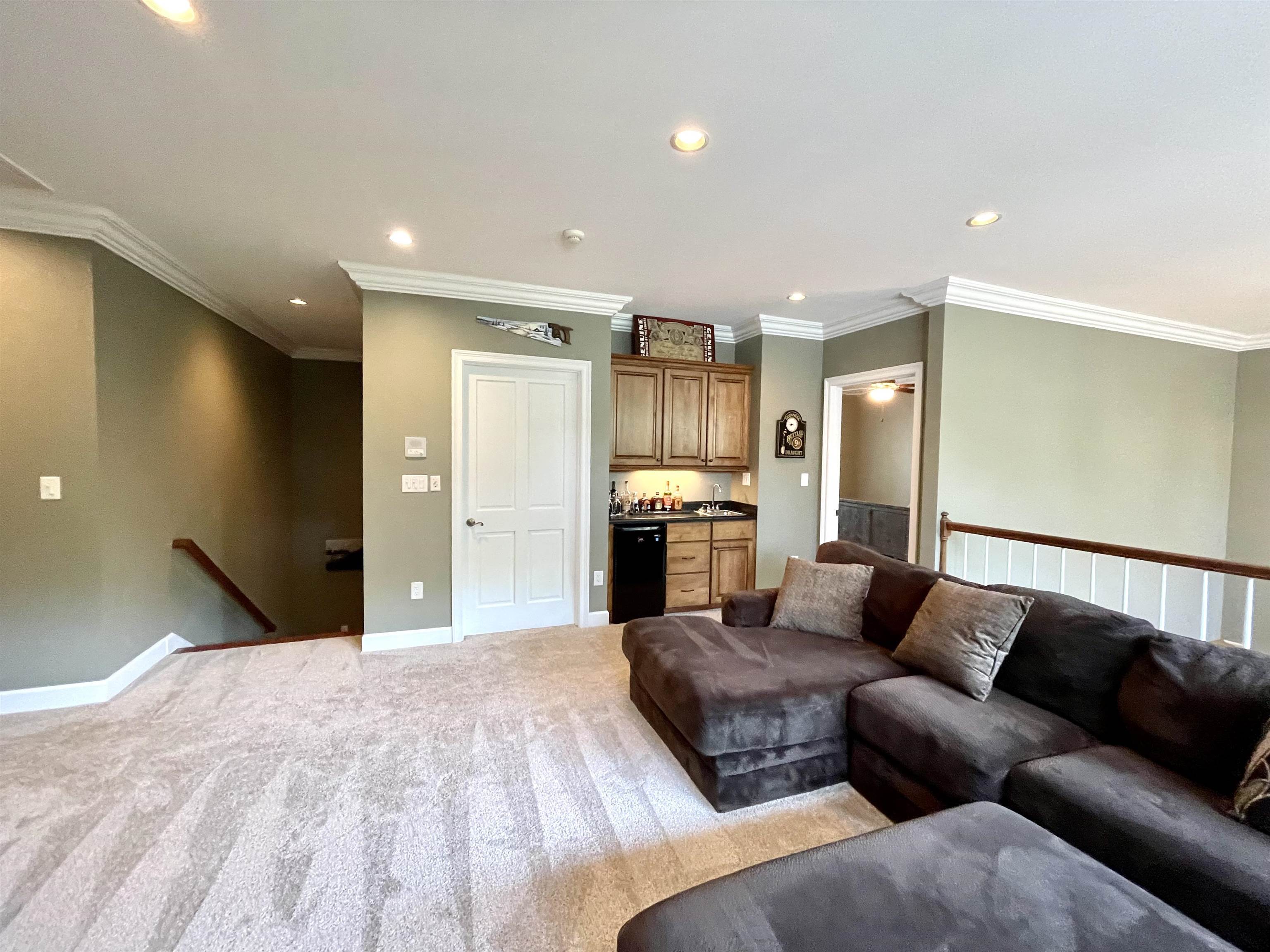 157 N Spring Street  Melbourne, AR