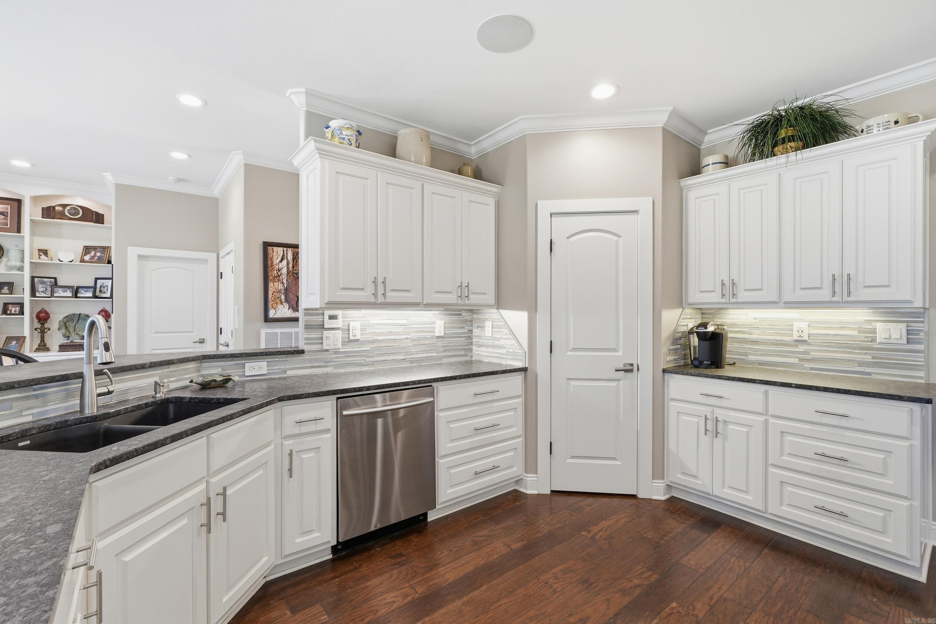 571 Valley Hill  Benton, AR