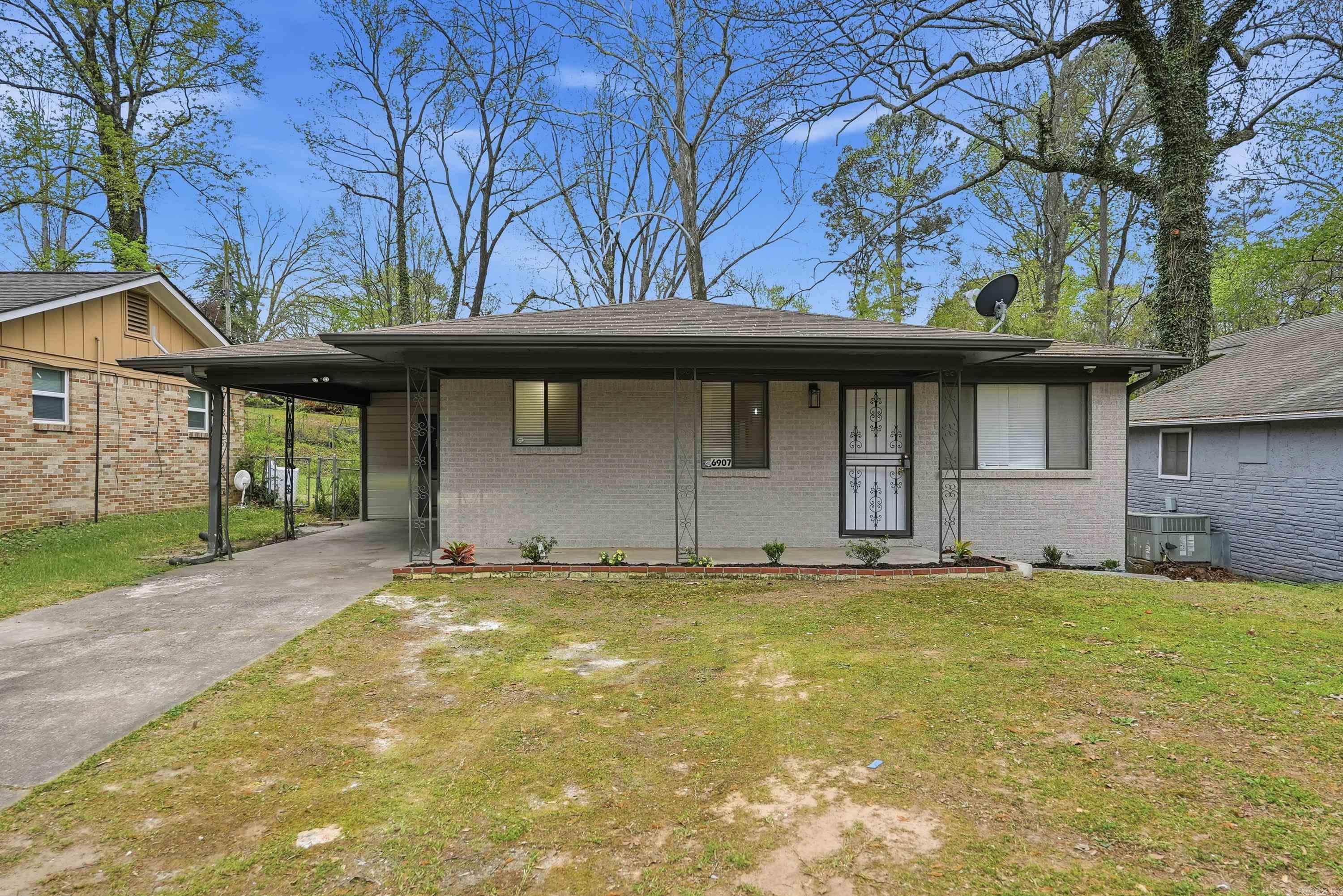 6907 W 32Nd St  Little Rock, AR