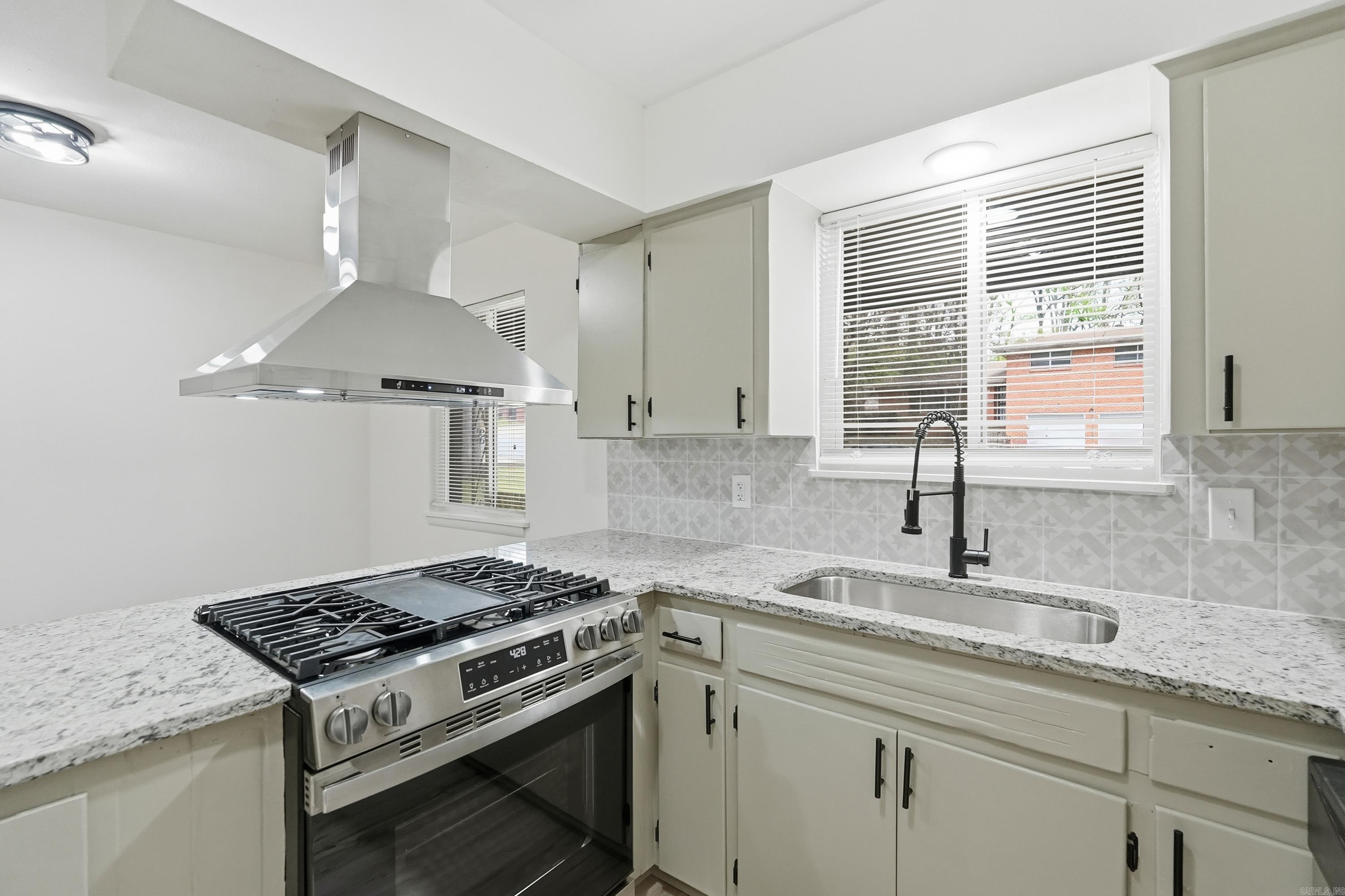 6907 W 32Nd St  Little Rock, AR