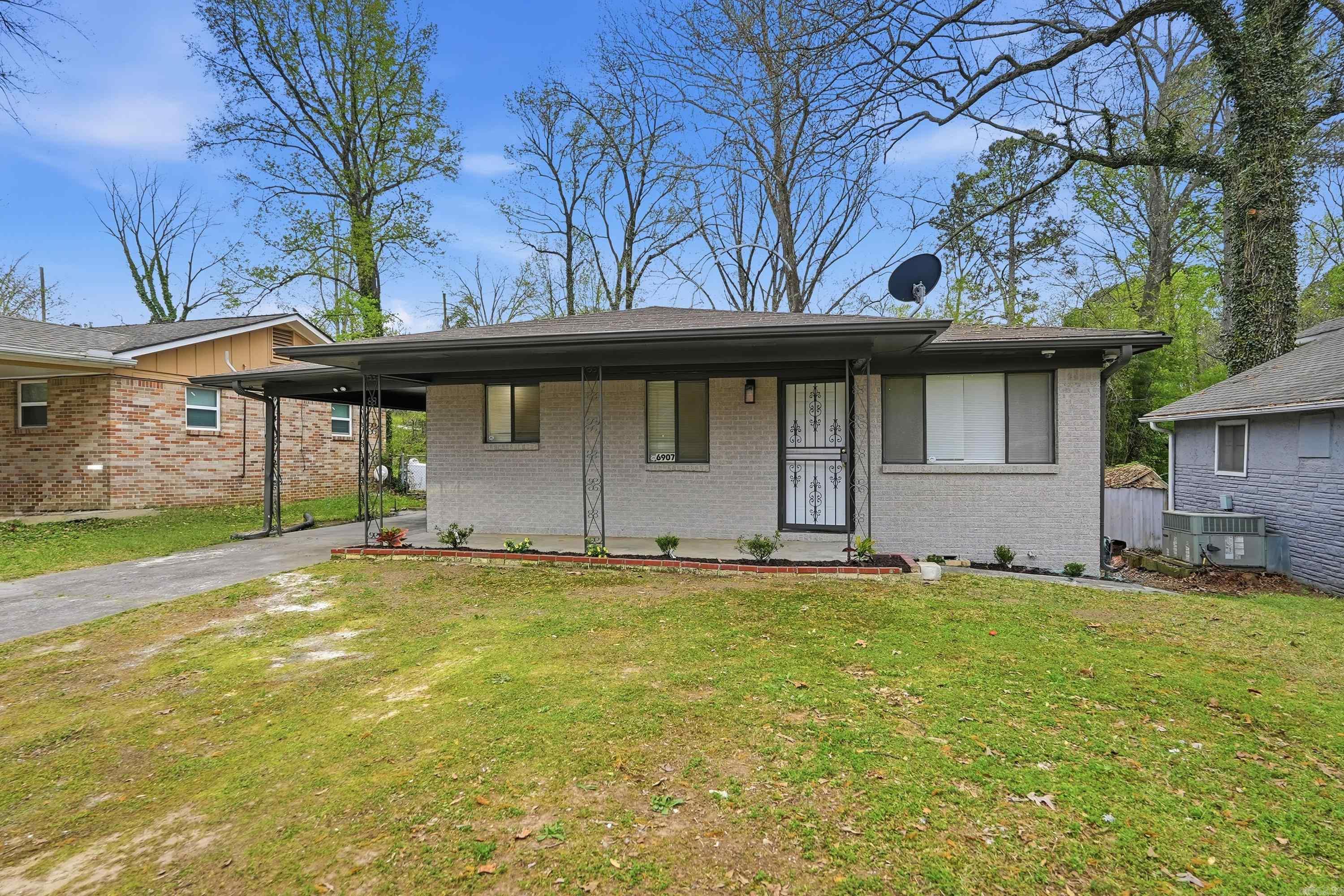 6907 W 32Nd St  Little Rock, AR