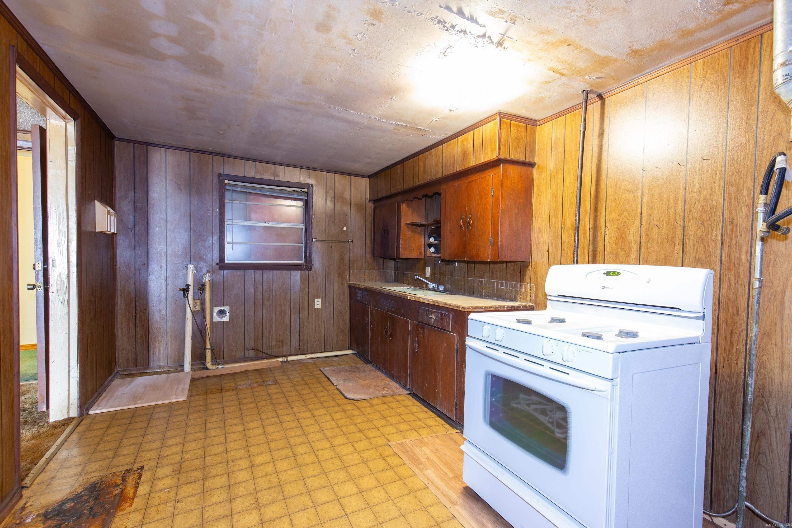 910 Ray Rd.  Jacksonville, AR