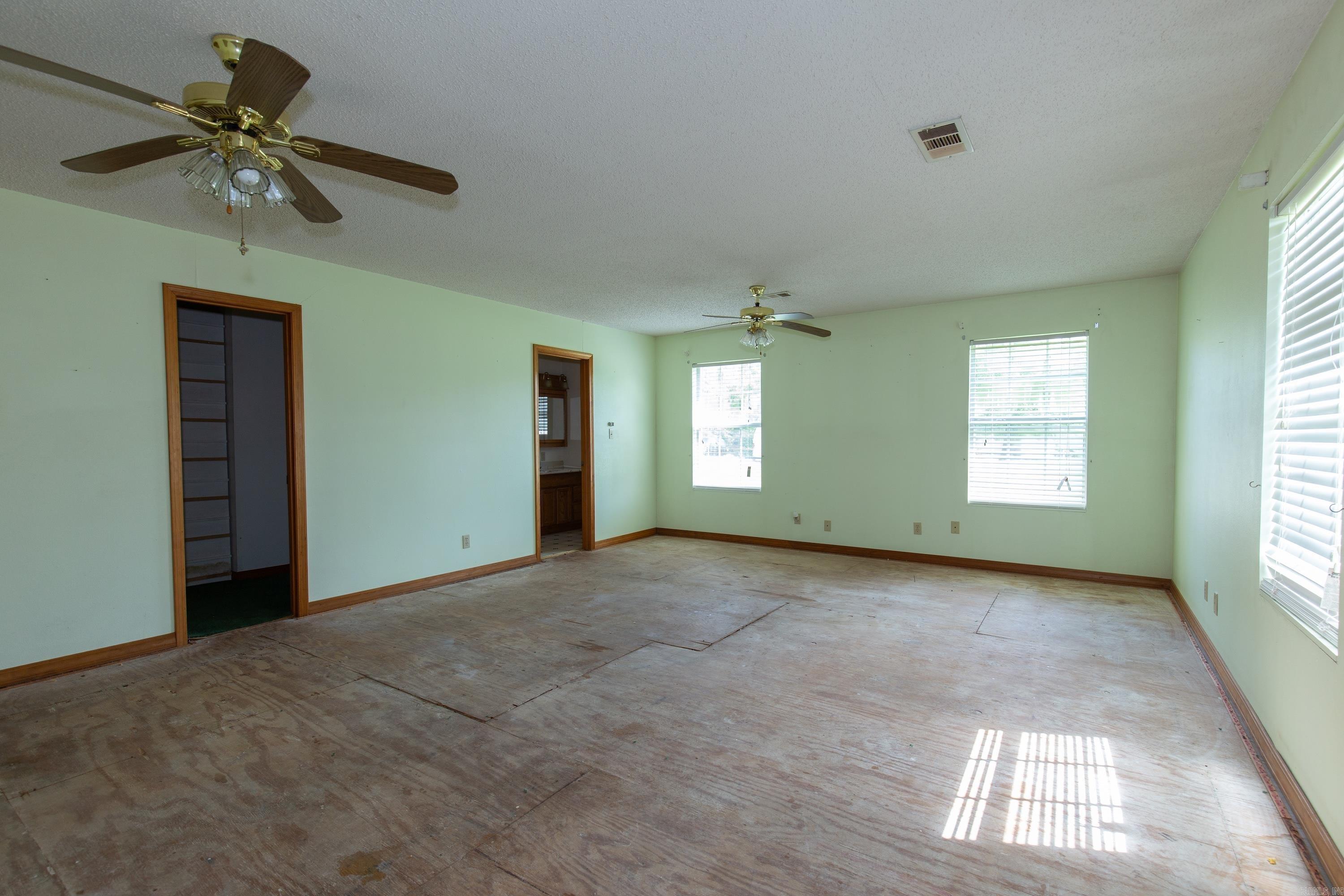 910 Ray Rd.  Jacksonville, AR