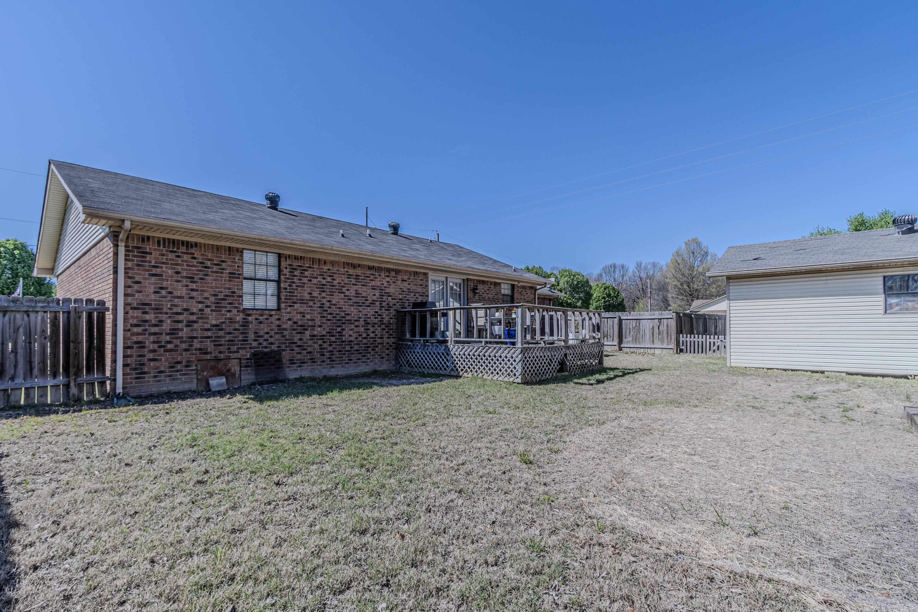 1307 Daniel  Paragould, AR