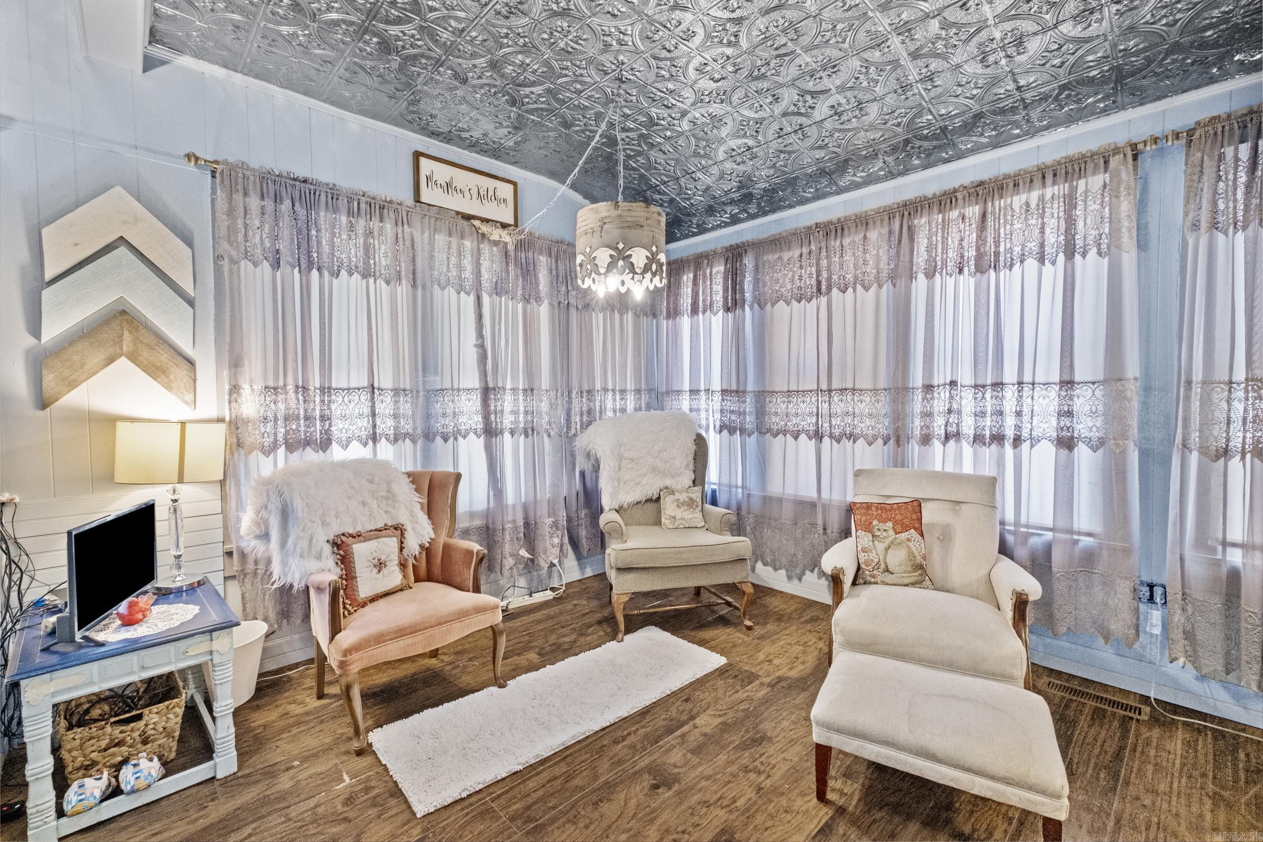 610 W Center  Searcy, AR