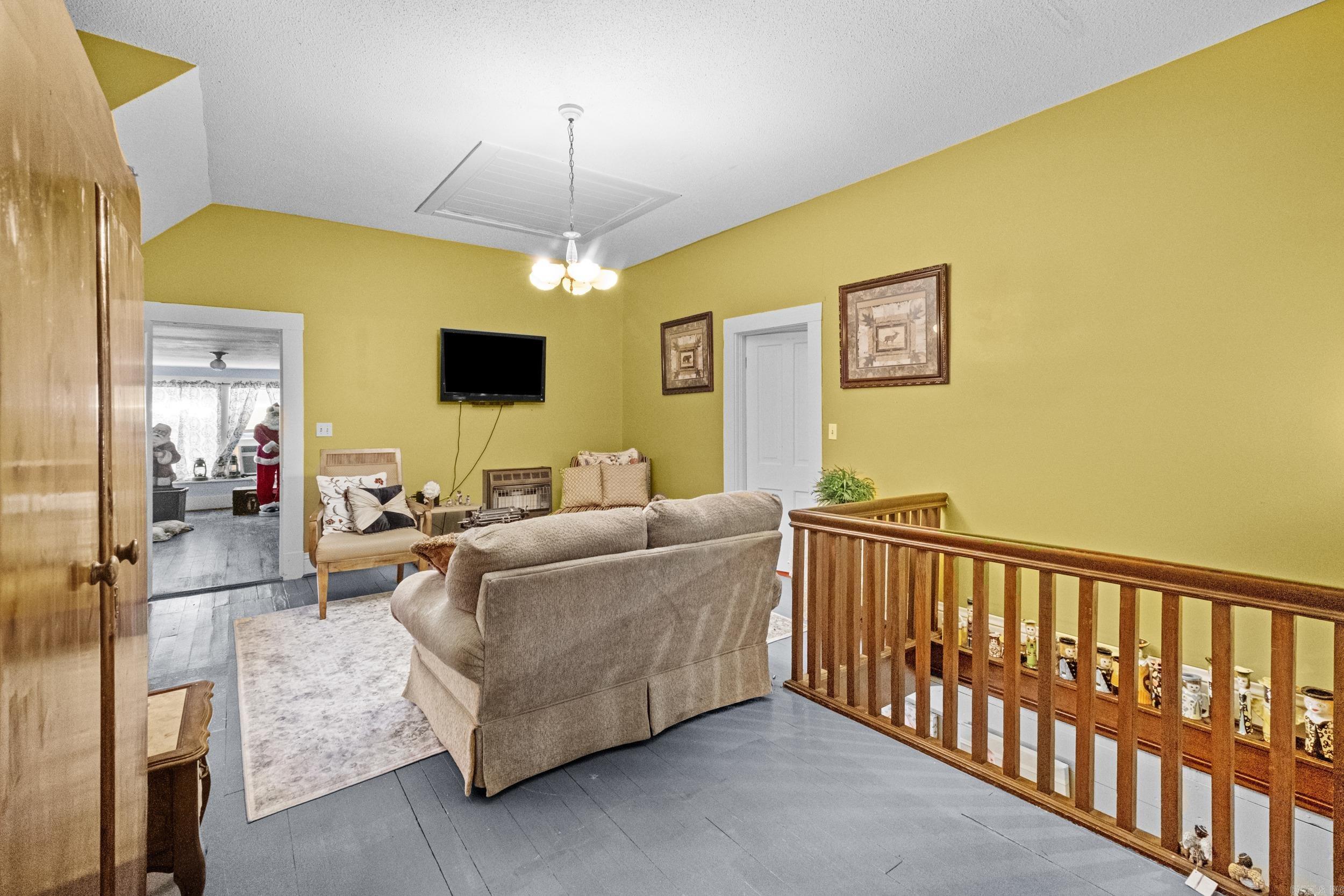 610 W Center  Searcy, AR