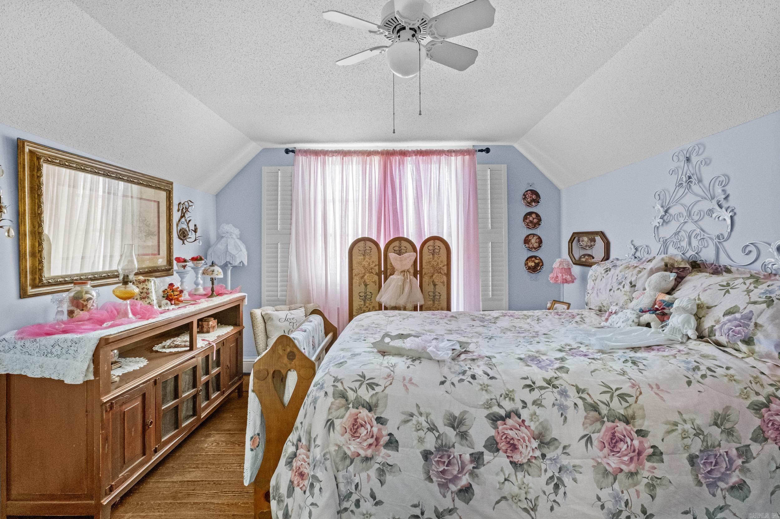 610 W Center  Searcy, AR