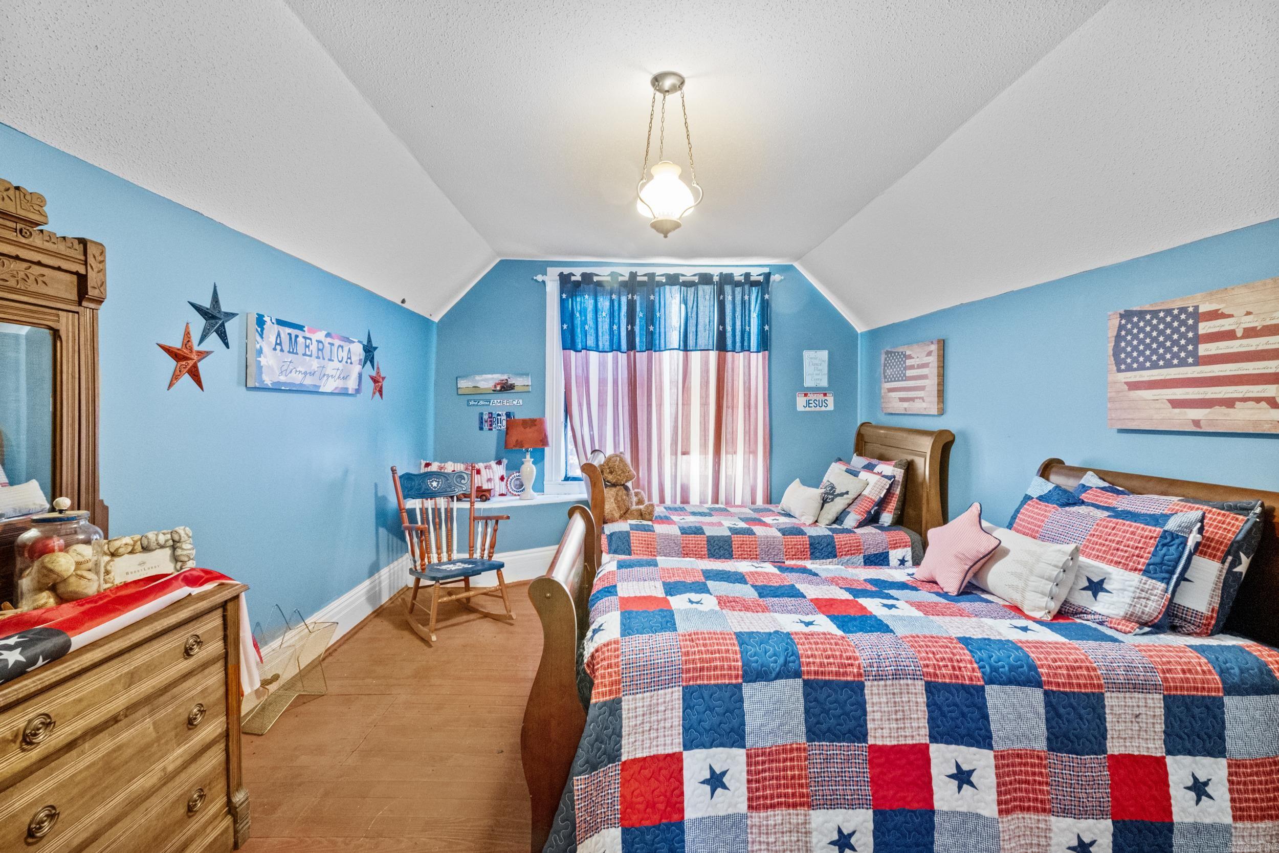 610 W Center  Searcy, AR