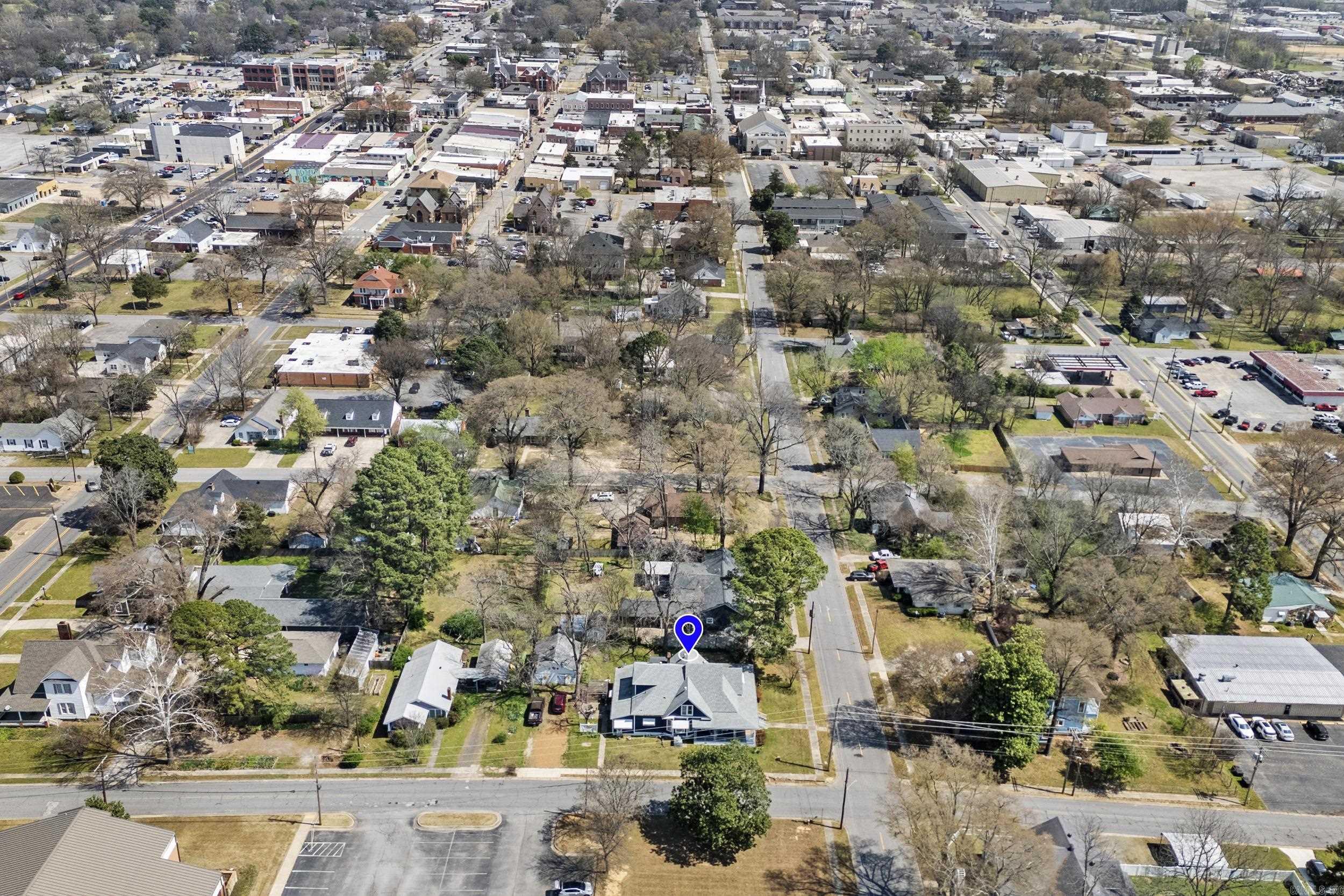 610 W Center  Searcy, AR