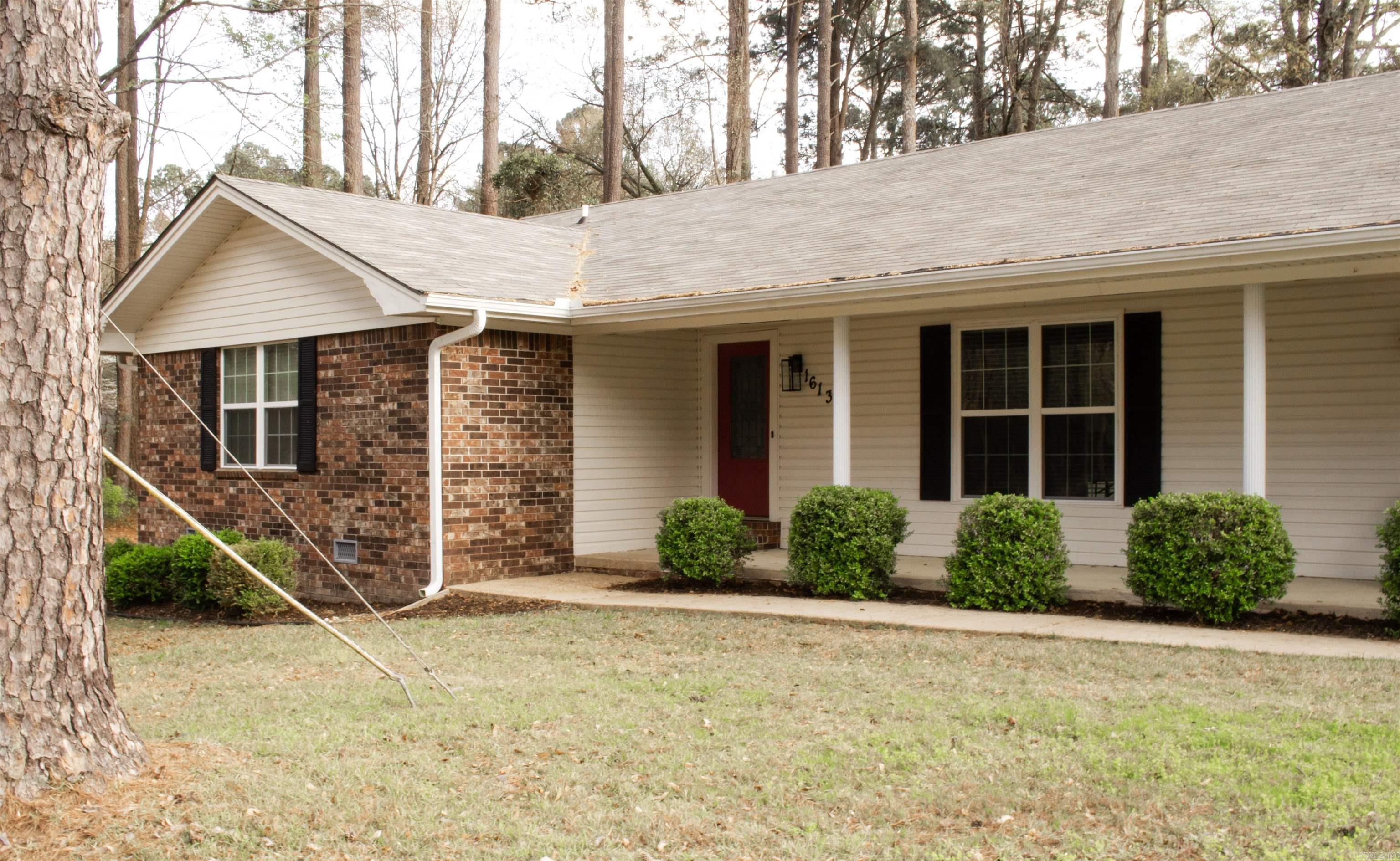 1613 Millcreek  Arkadelphia, AR