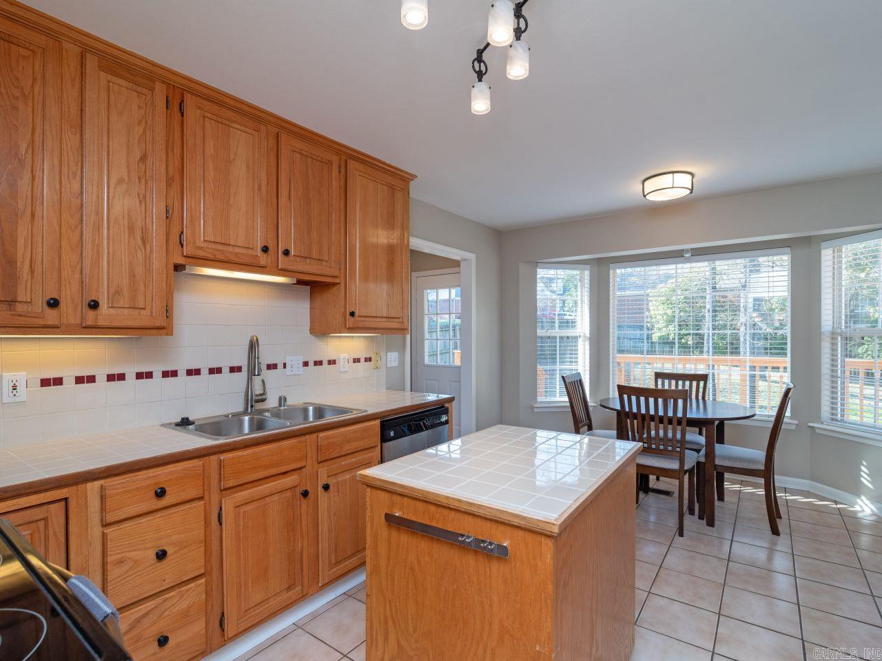 9 Sugarloaf  Maumelle, AR