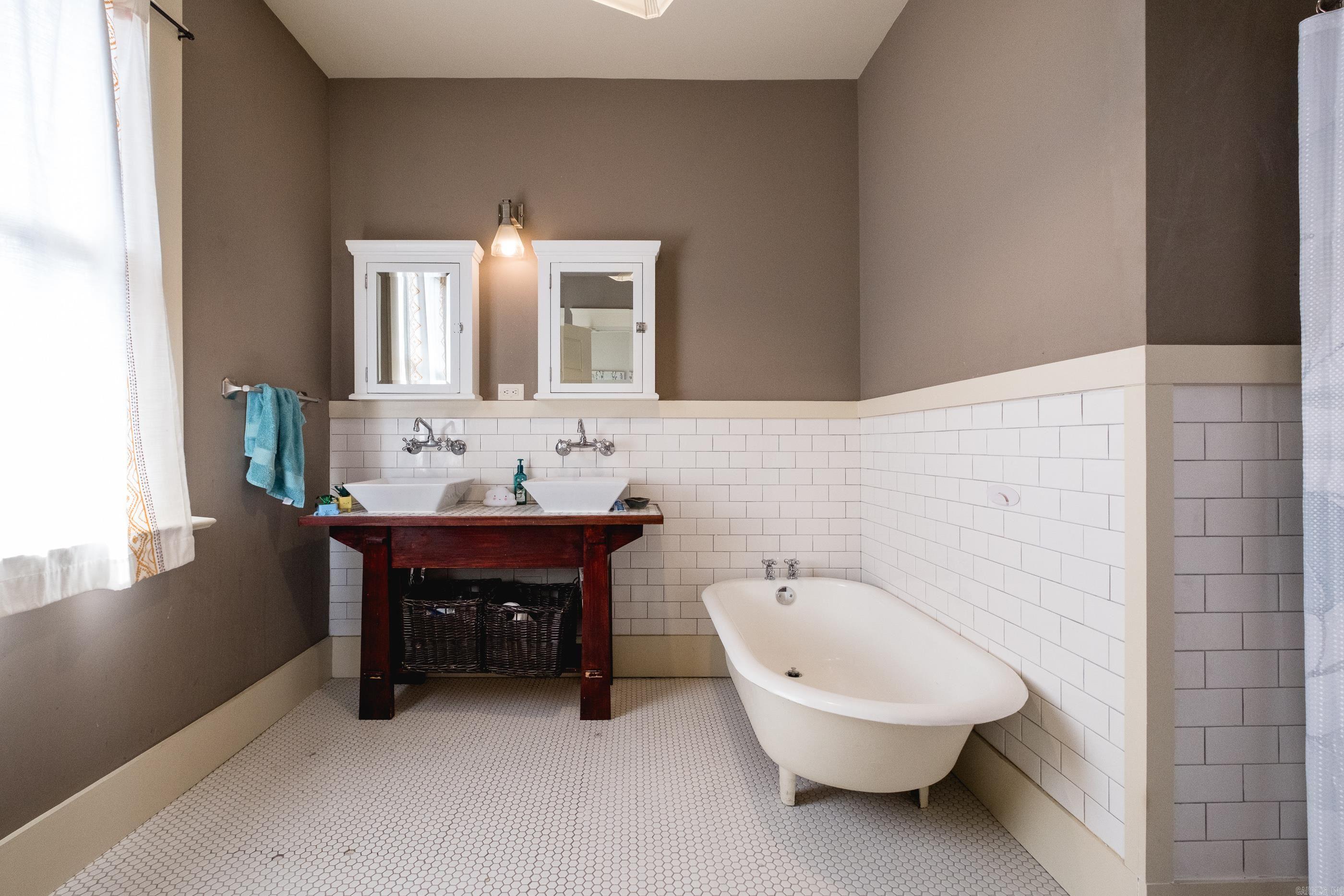 2312 S Summit  Little Rock, AR