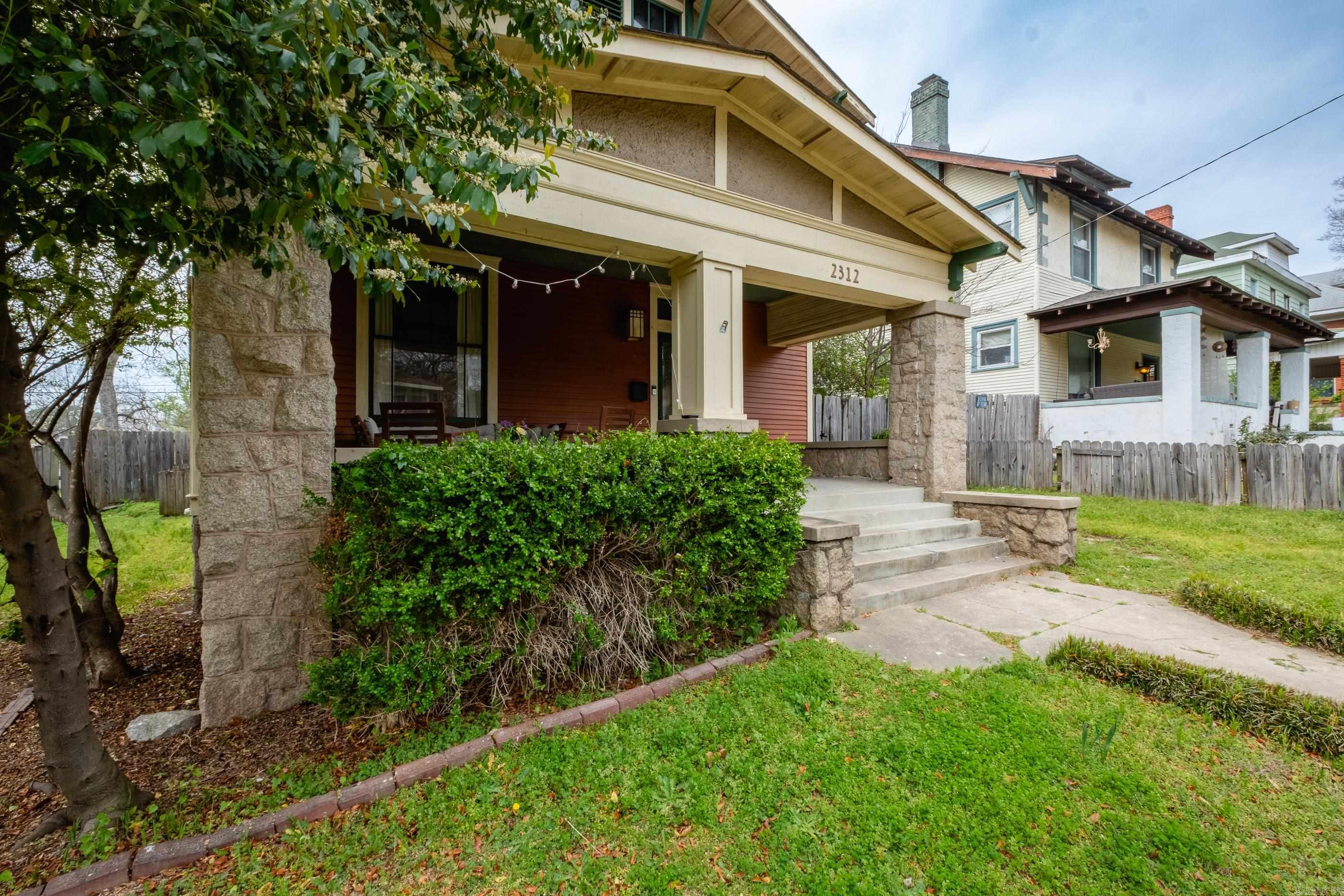 2312 S Summit  Little Rock, AR