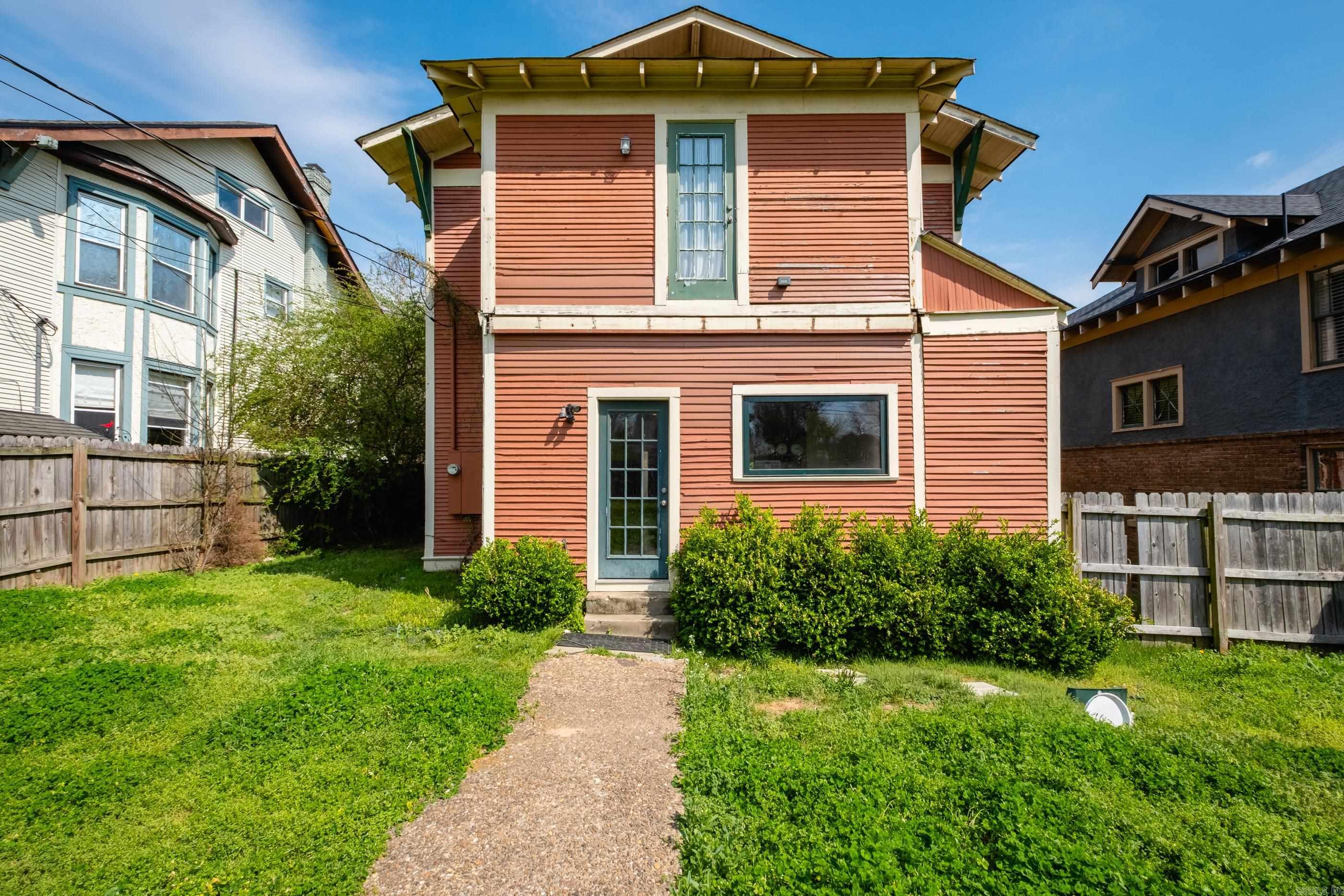 2312 S Summit  Little Rock, AR