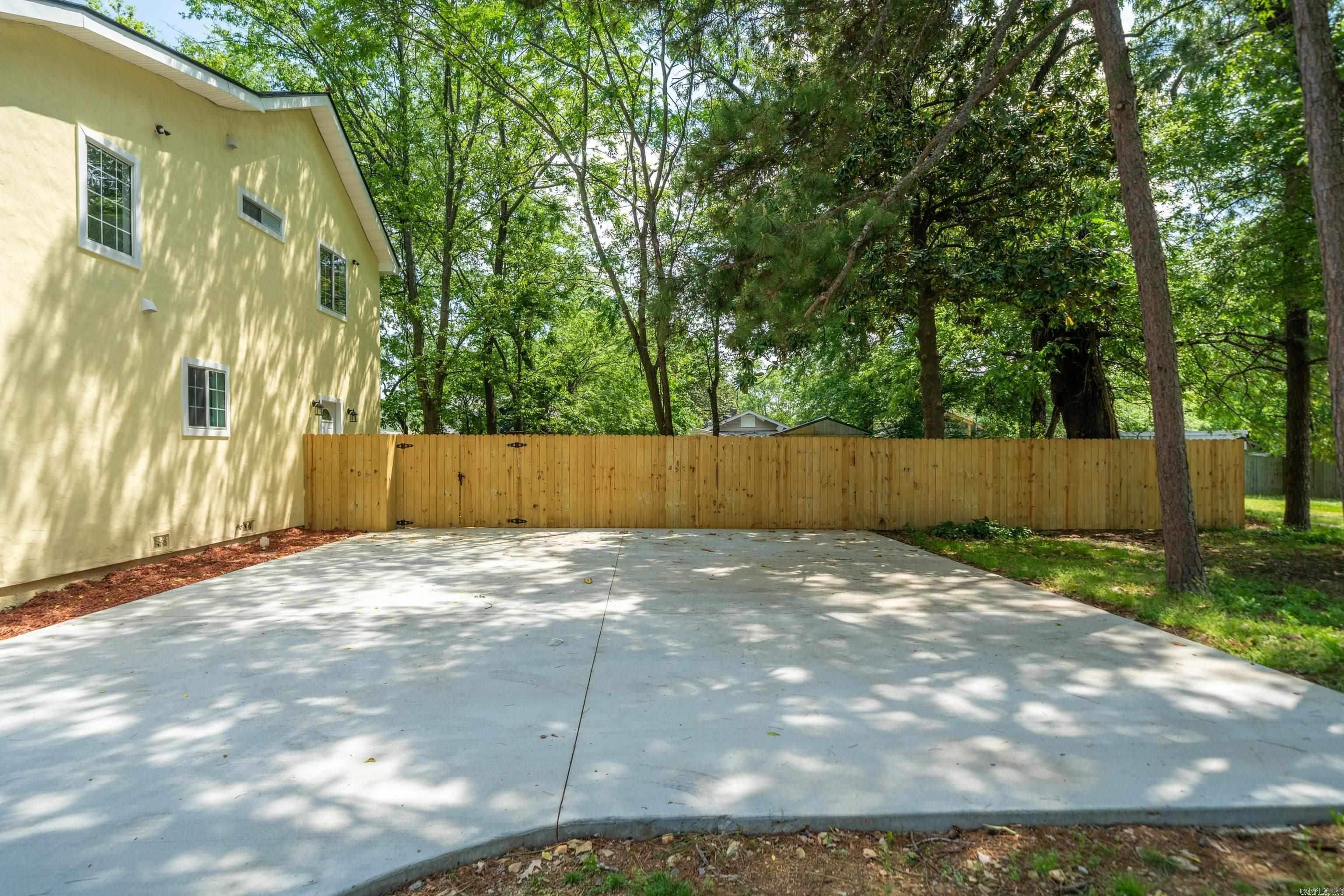 609 South Ave.  Hot Springs, AR