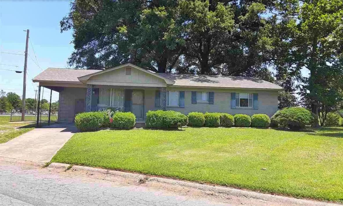 5201 N Woodland Dr  North Little Rock, AR