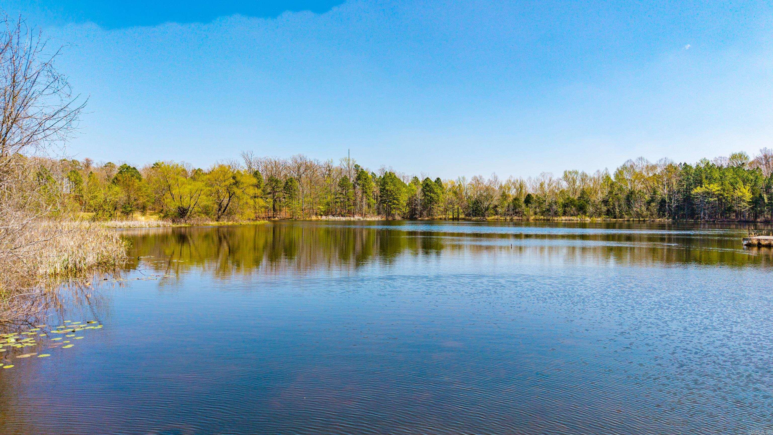 3056 Hwy 270 E  Mount Ida, AR