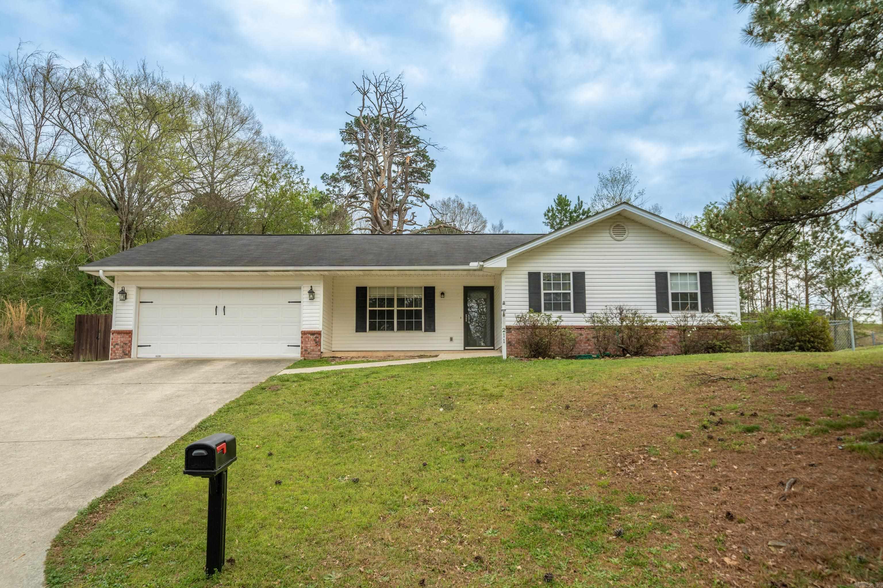 211 Shady Hills  Hot Springs, AR