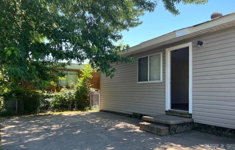 5105 N Woodland Dr  North Little Rock, AR