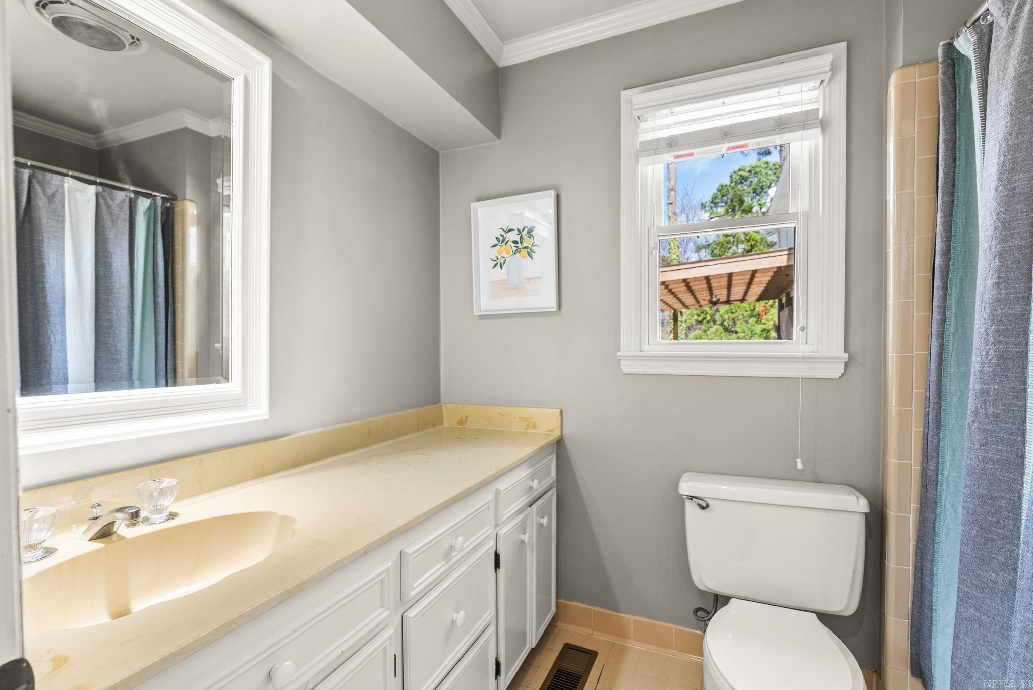 4 Holly Springs  Little Rock, AR