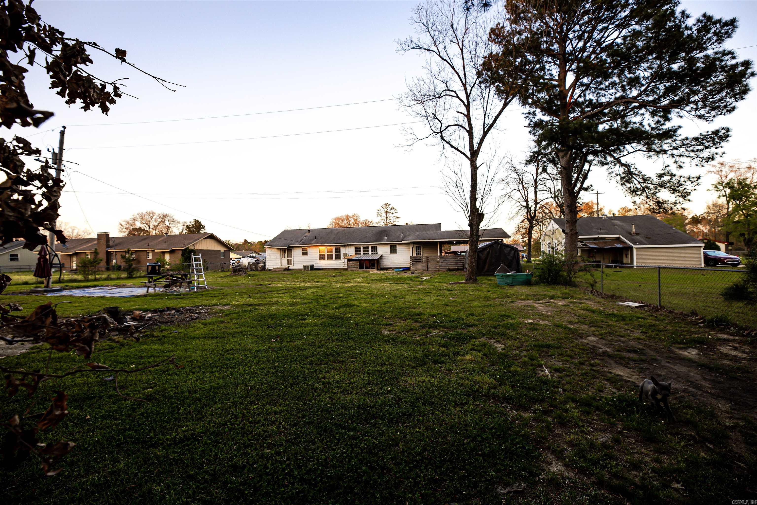 208 S Womble Ave  Camden, AR