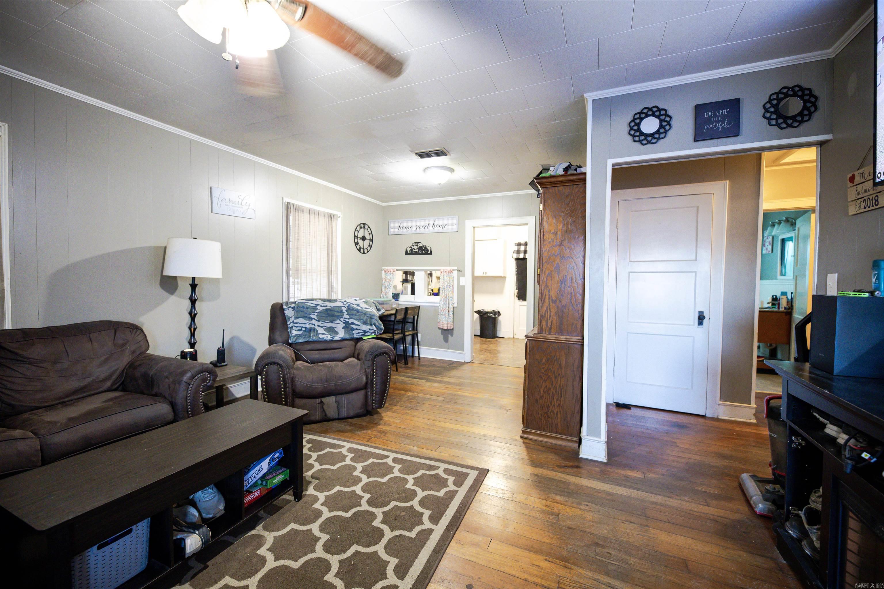 208 S Womble Ave  Camden, AR